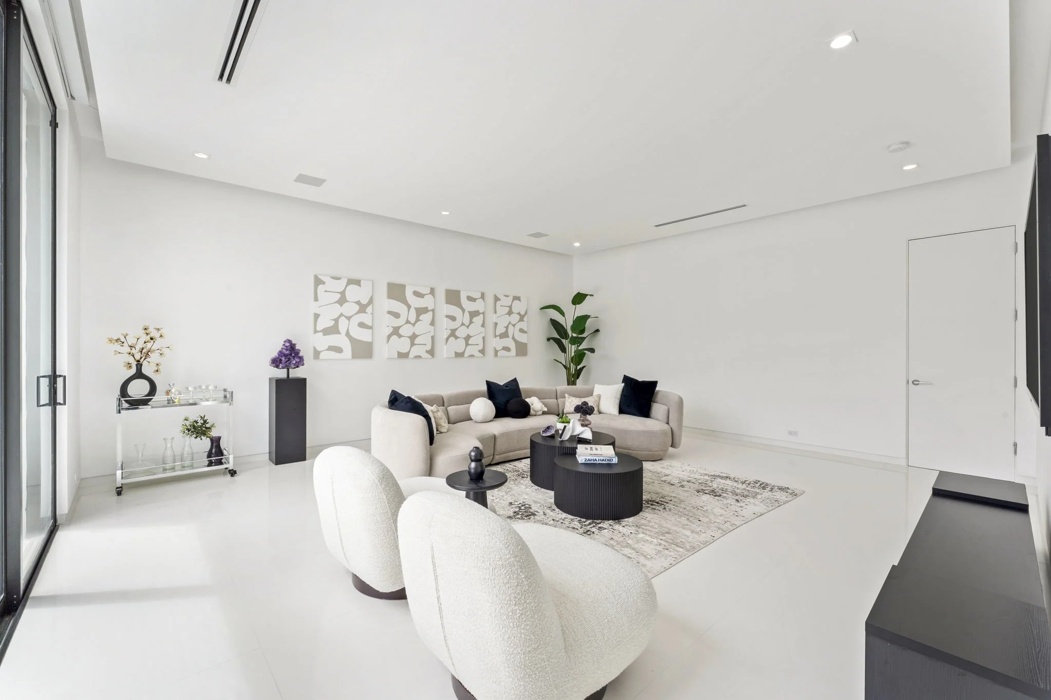 50-web-or-mls-4232-w-tradewinds-ave.jpg