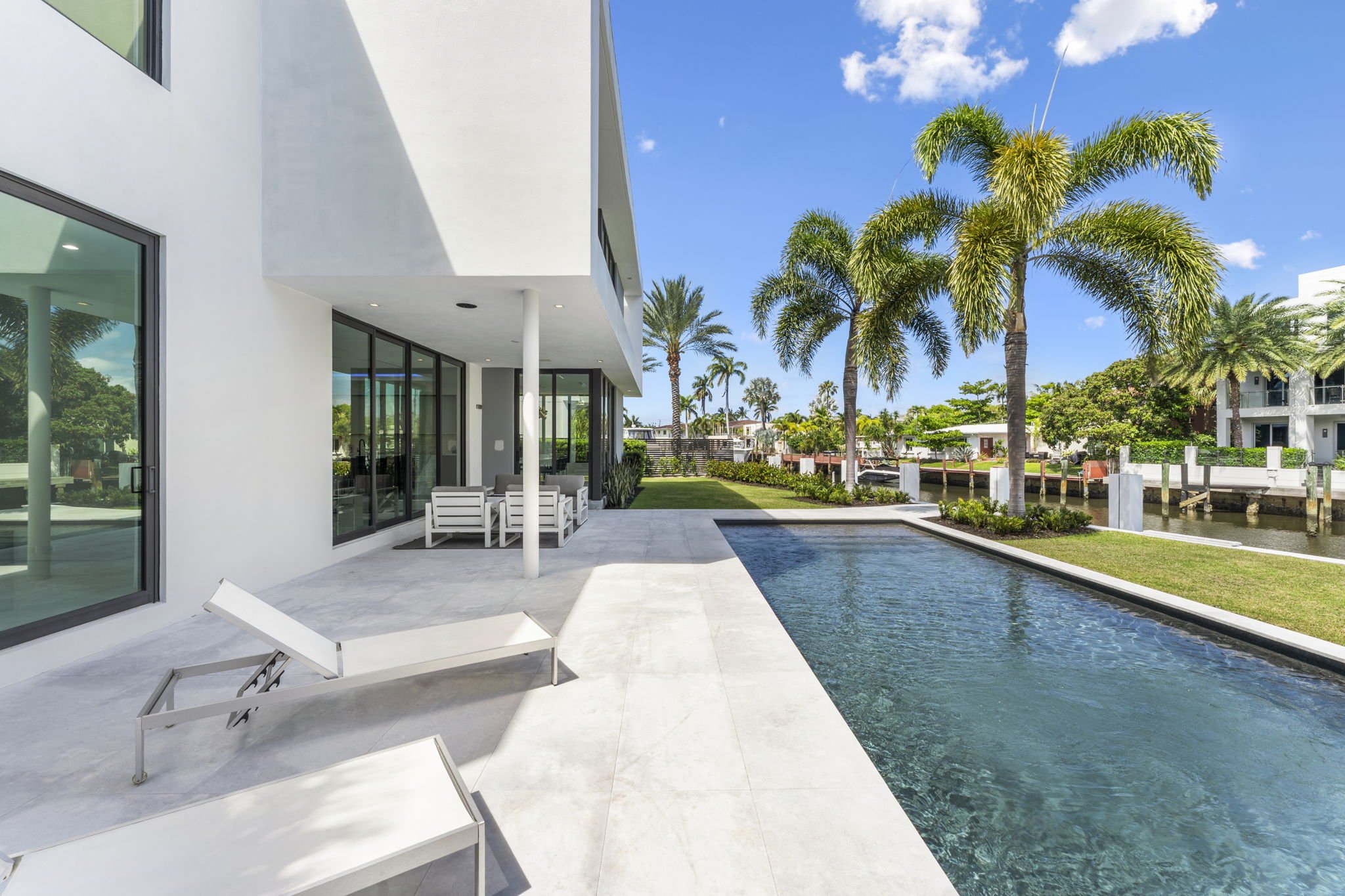 65-web-or-mls-4232-w-tradewinds-ave.jpg