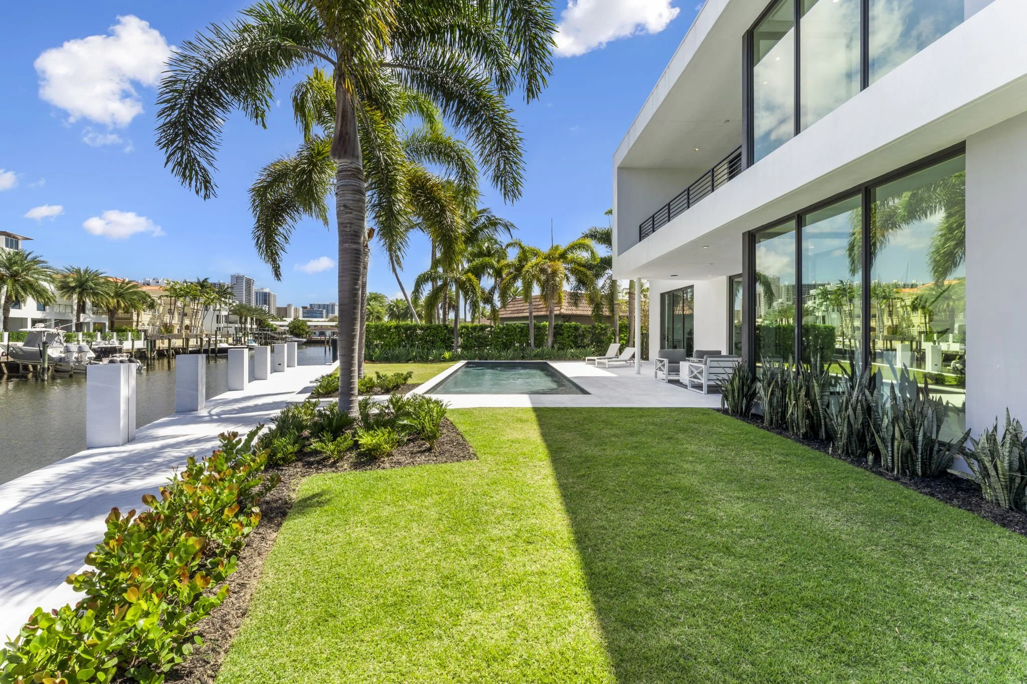 72-web-or-mls-4232-w-tradewinds-ave.jpg