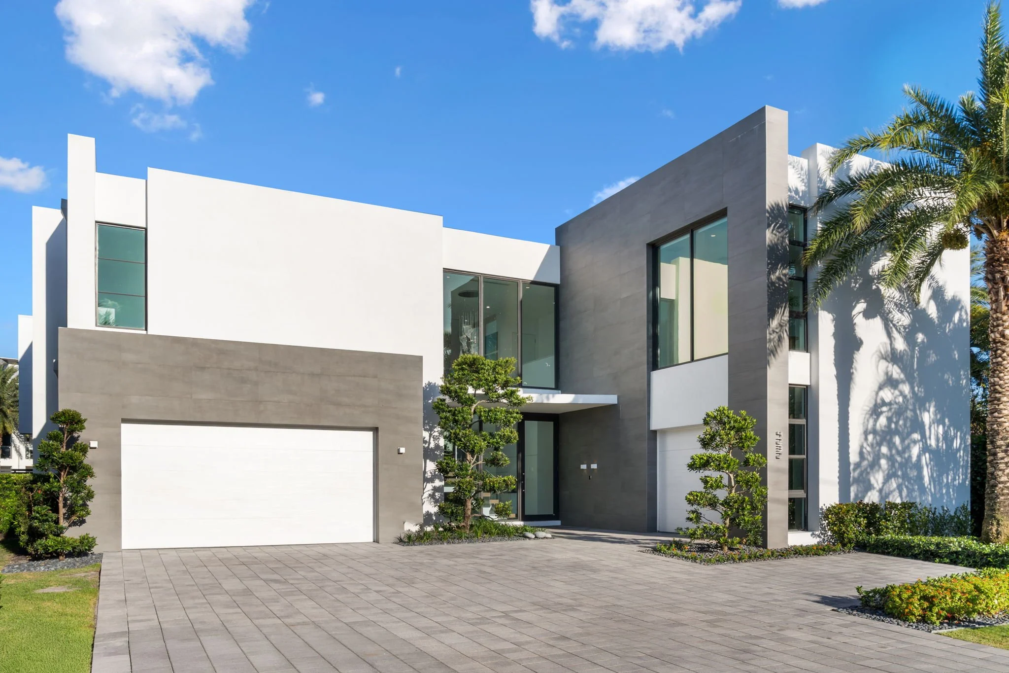 6-web-or-mls-4232-w-tradewinds-ave.jpg