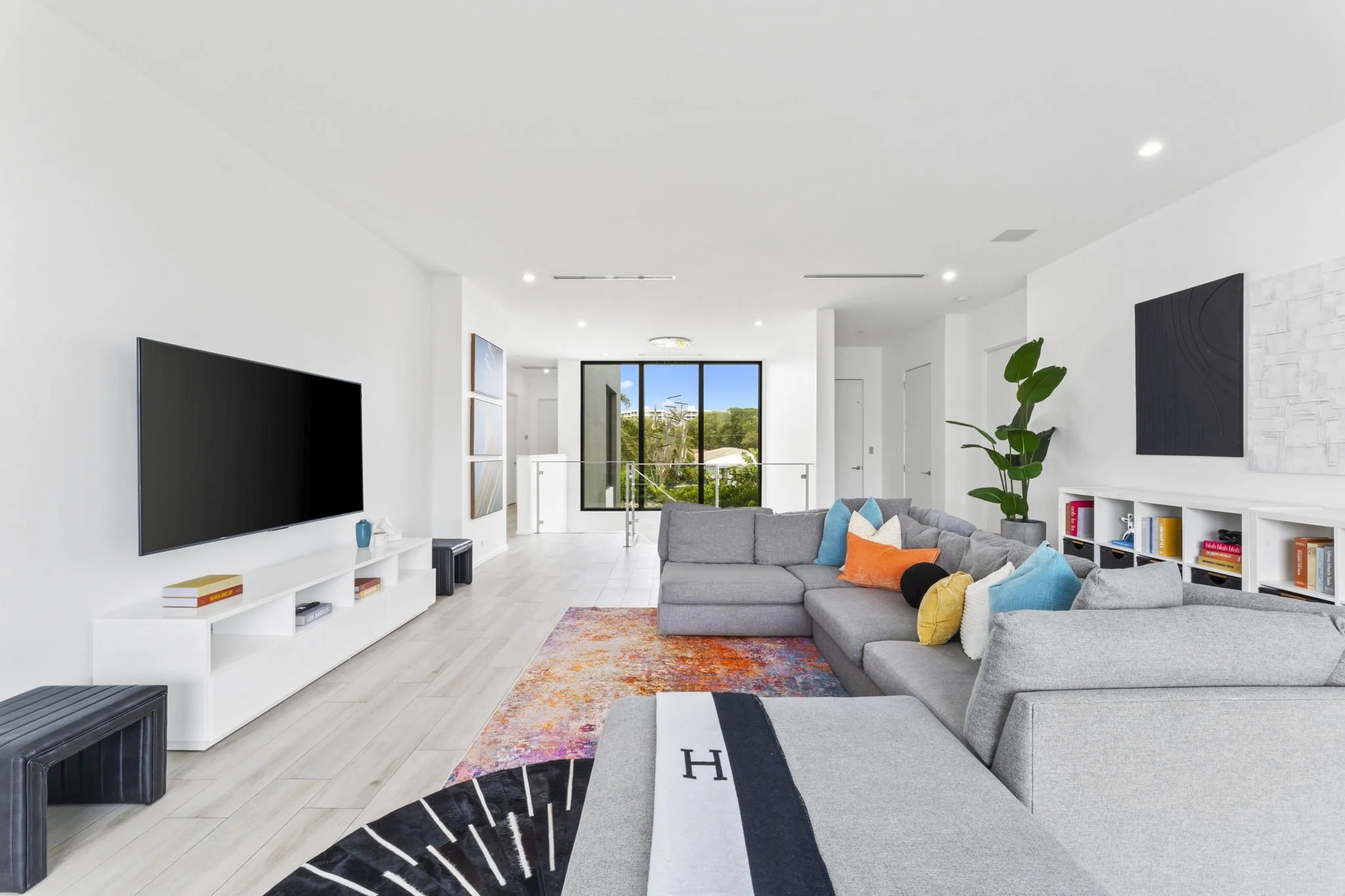 32-web-or-mls-4232-w-tradewinds-ave.jpg