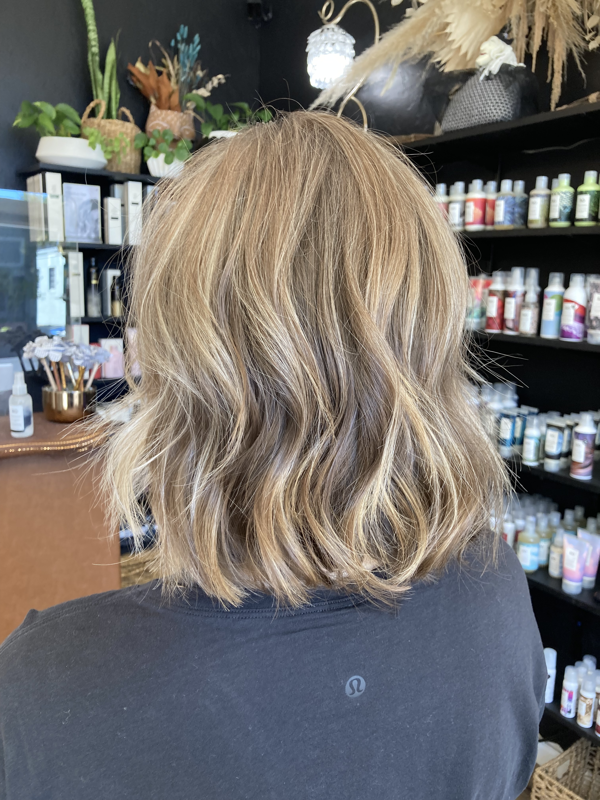 short blonde.png