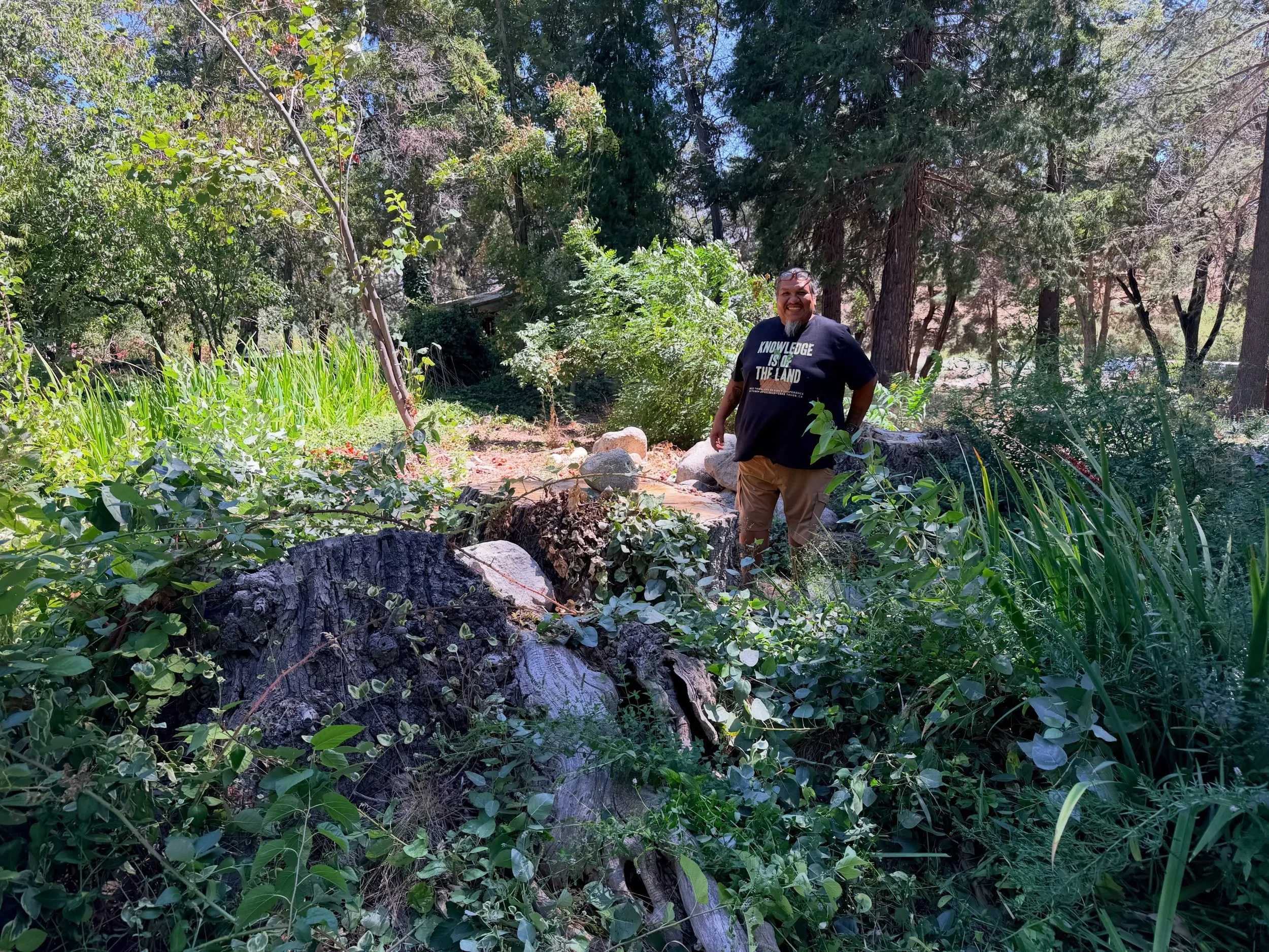 Grateful for all the stewardship happening on the land here at Pahidu Payahupu&uuml; (Three Flowing Waters aka Three Creeks) 

From fruit processing to soil testing to clearing waterways to deepening relationships with neighbors to planning youth sum