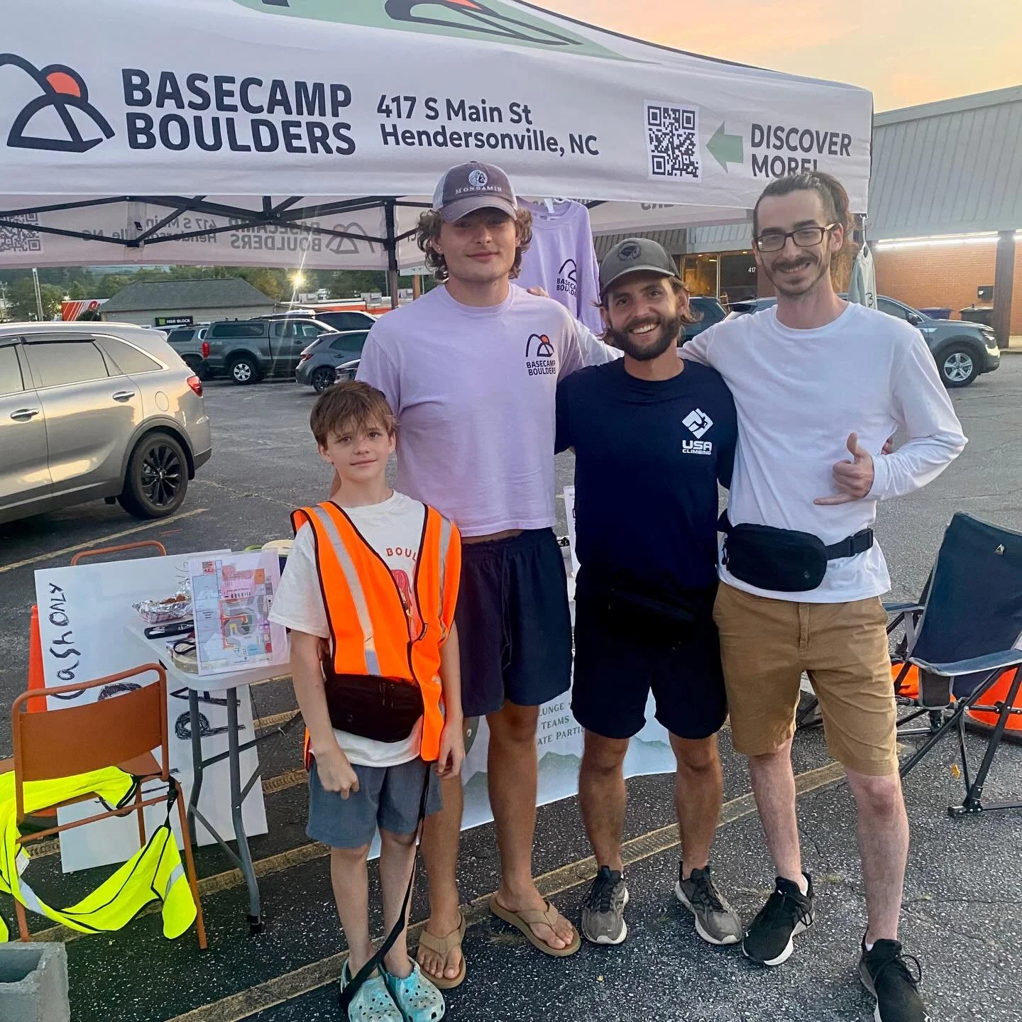 Thank you to everyone that bought a parking space with us at @basecampboulders at the Apple Festival last weekend! Thanks also to the wonderful parking lot attendants who made it all possible &hearts;️ 

Your support helped raise over $2000 for the @