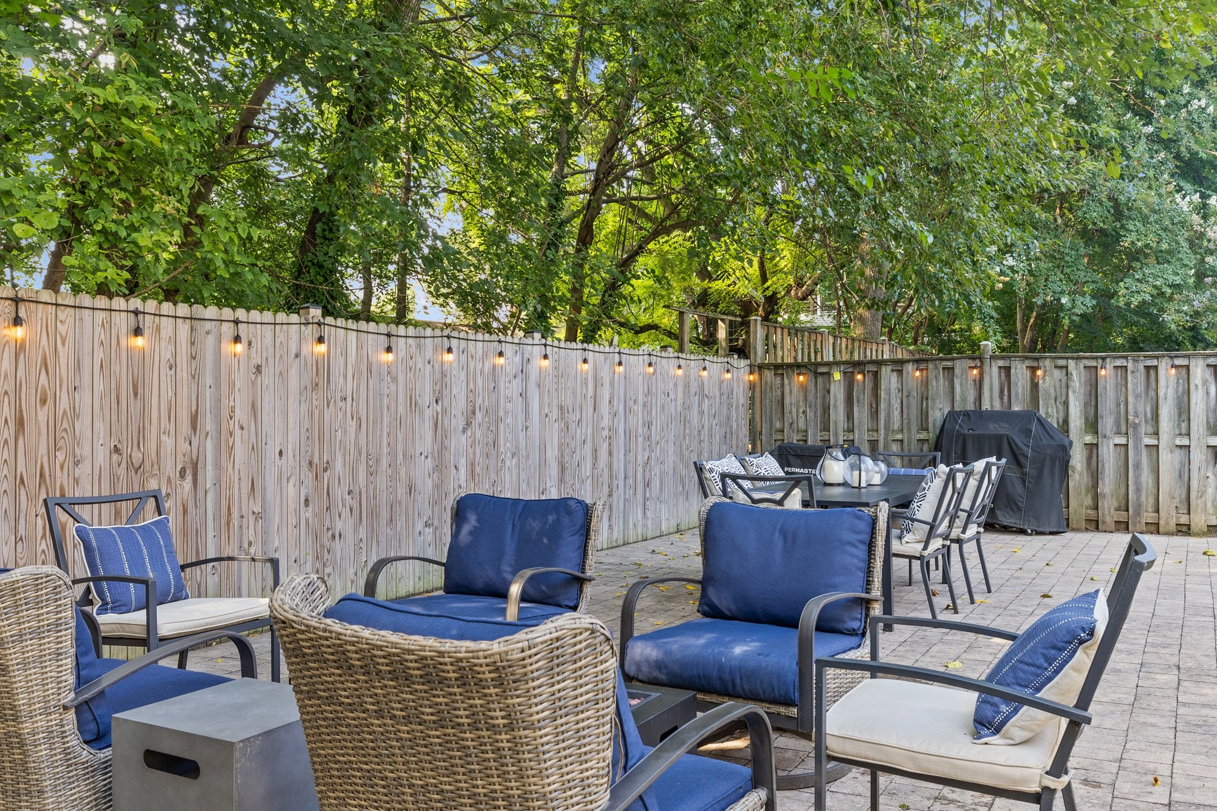 54_16a s cherry grove ave-9387.jpg