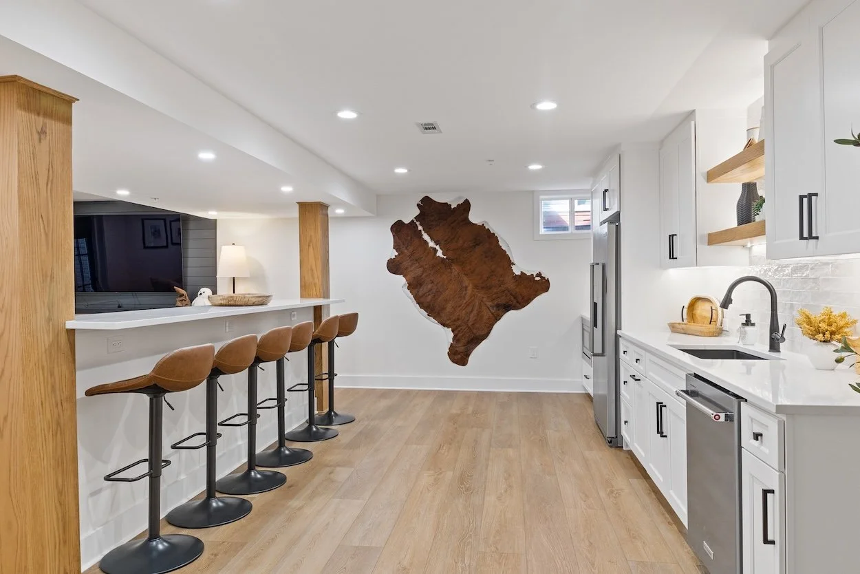 New basement kitchenette.jpg