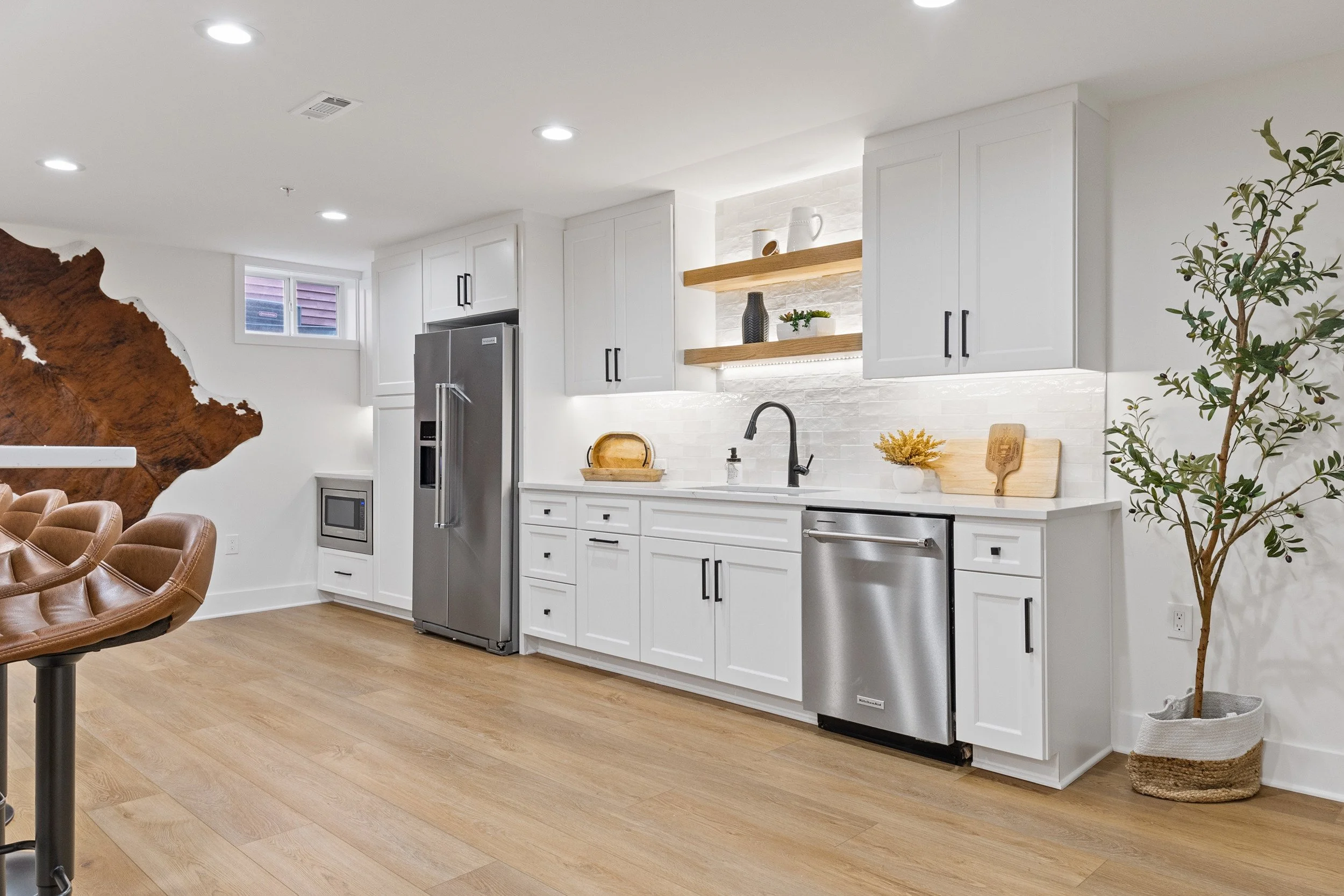 16A S Cherry Grove Ave-9300.jpg