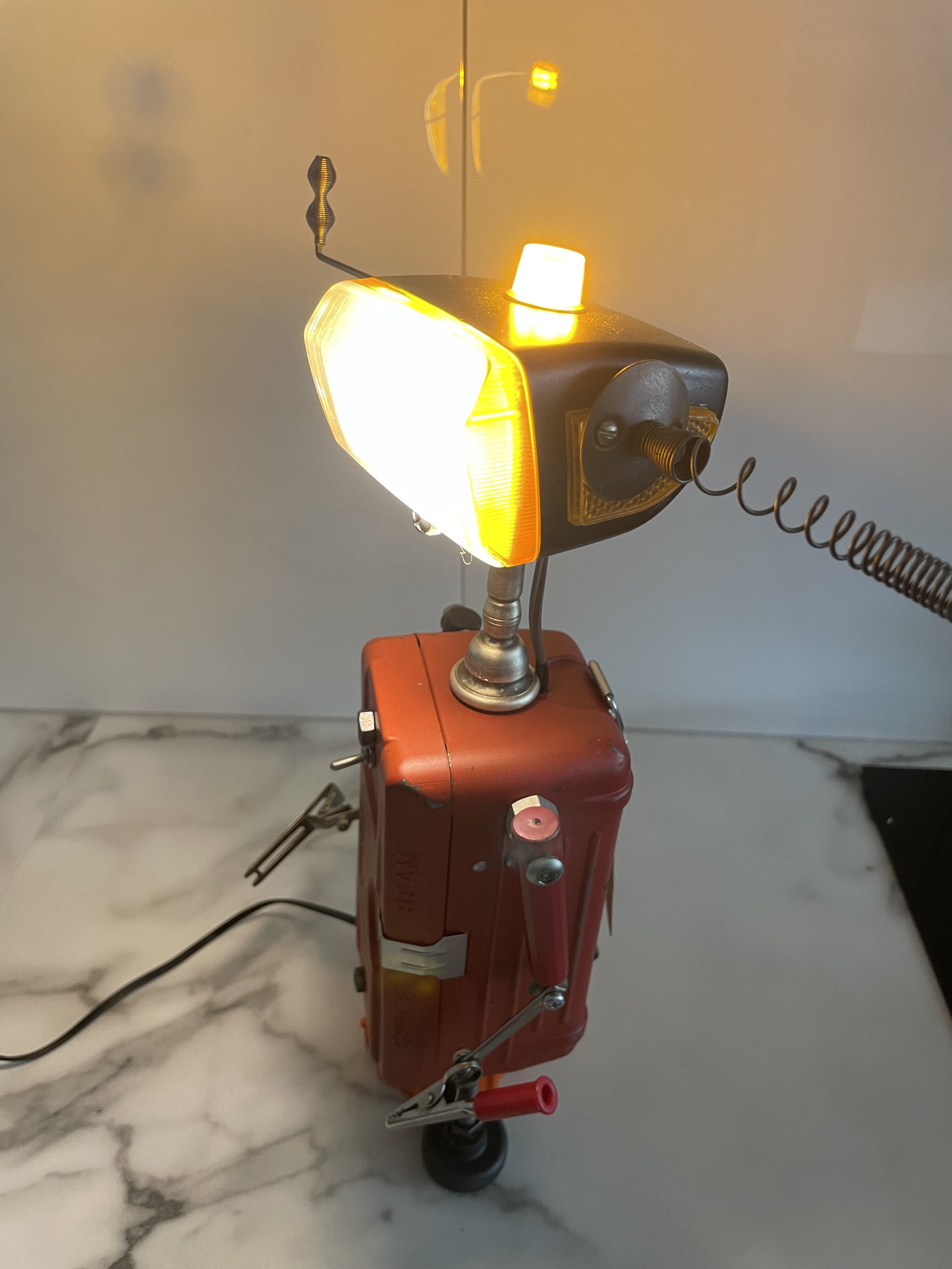Robot lamp