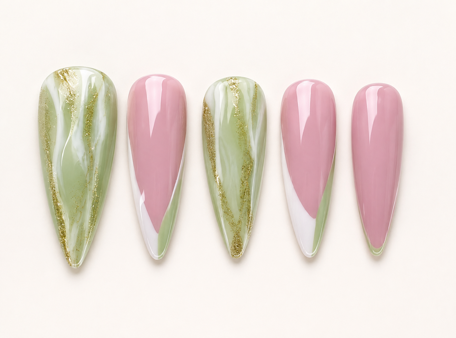 Pistache de printemps press on nails.png.webp