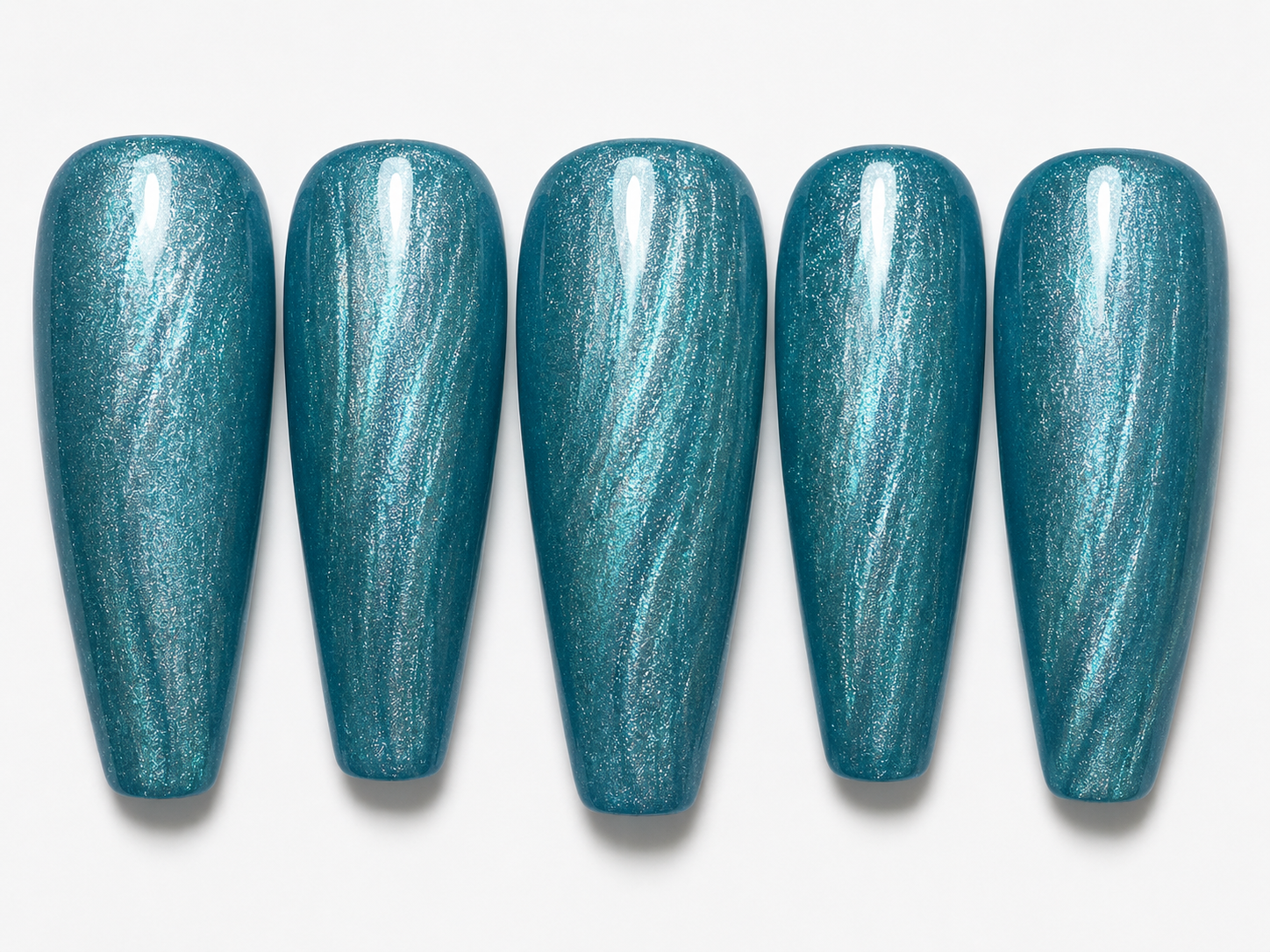 azur de soie press on nails.png.webp