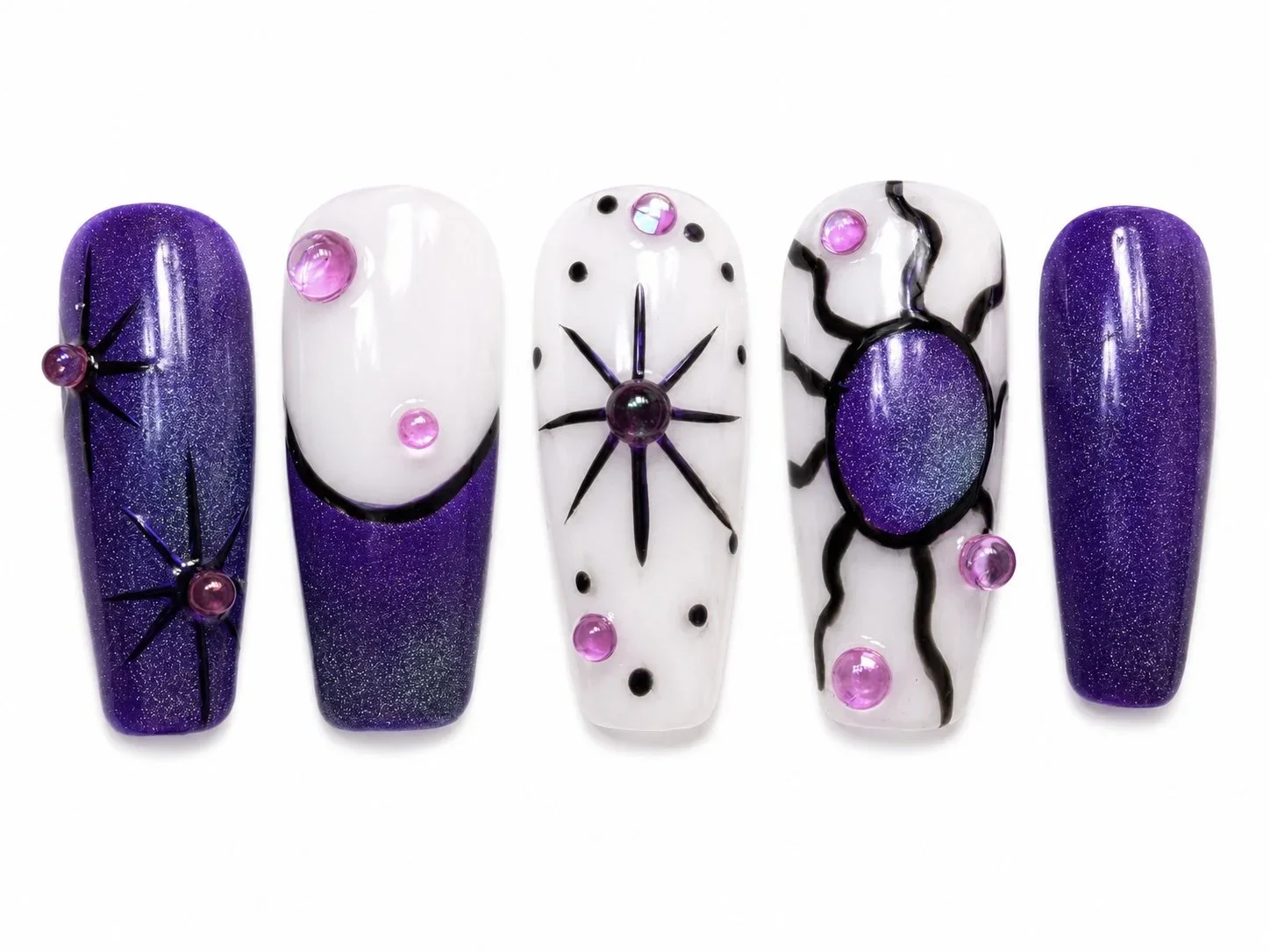 éclipse enchantée press on nails.jpeg.webp