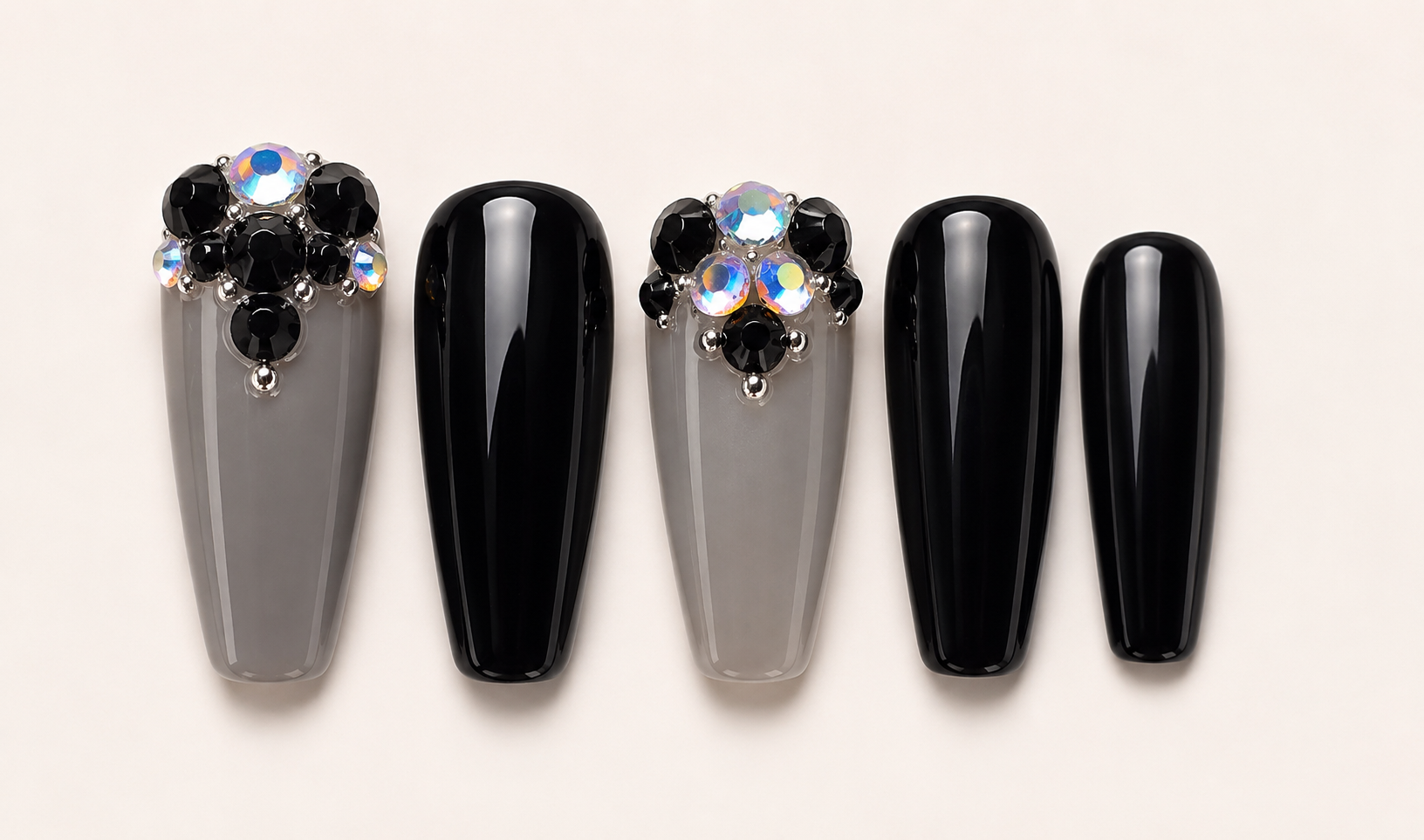 diamant noir press on nails.png.webp