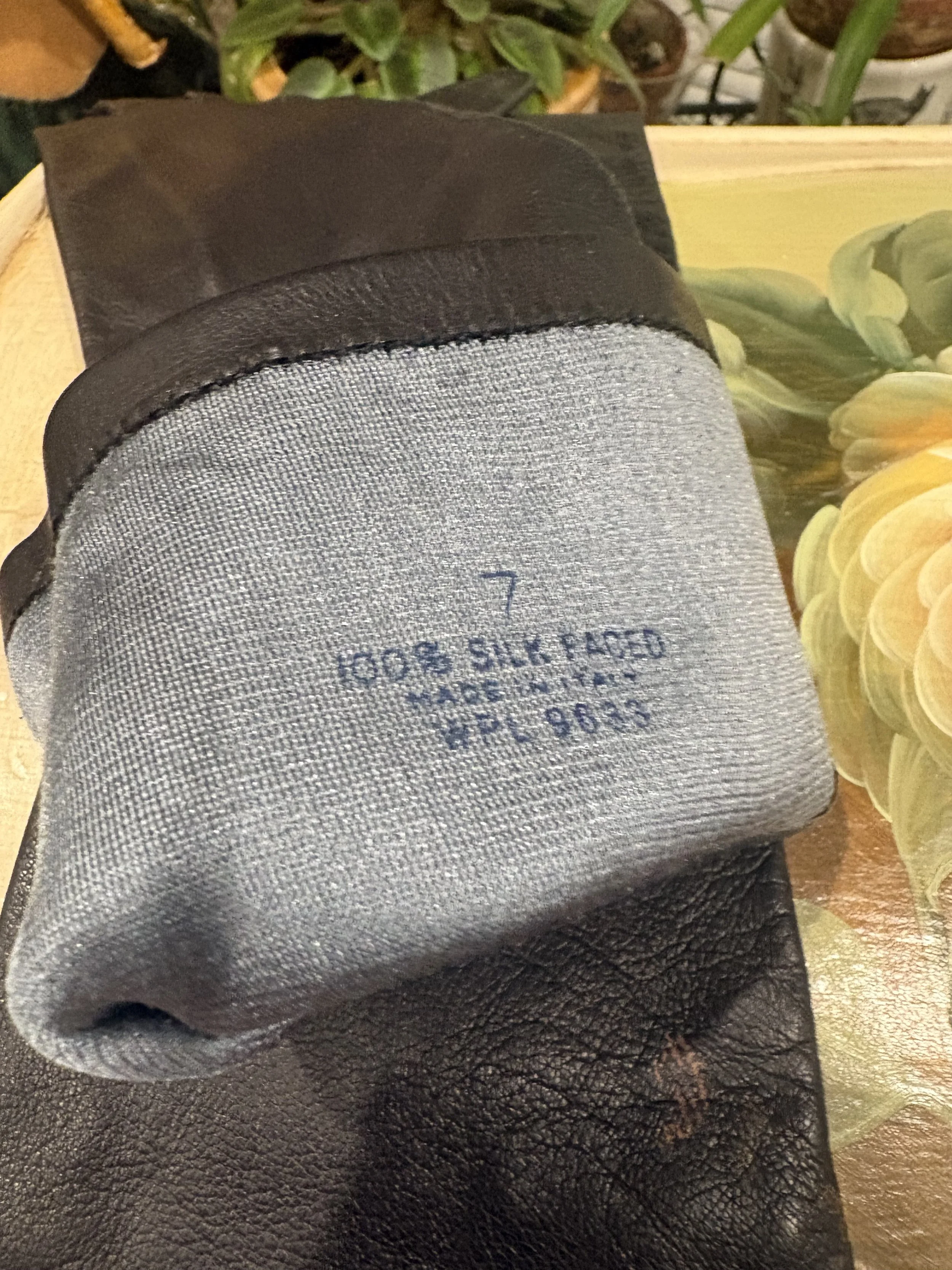 gloves 3.jpeg