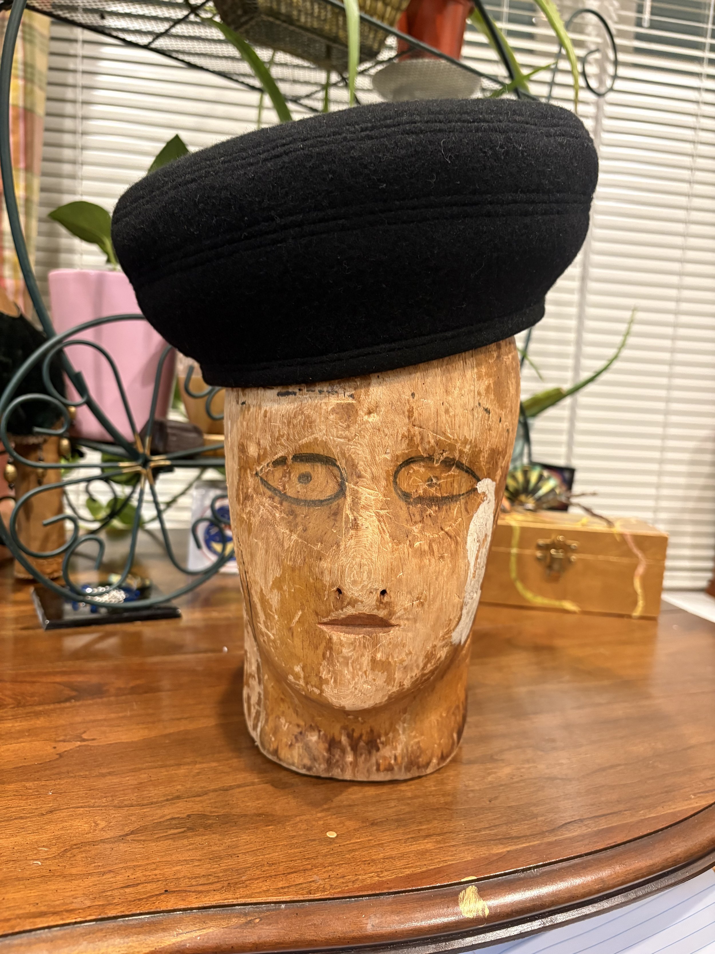 Vintage Hermѐs Saint-Honoré Beret Cashmere 57 Black