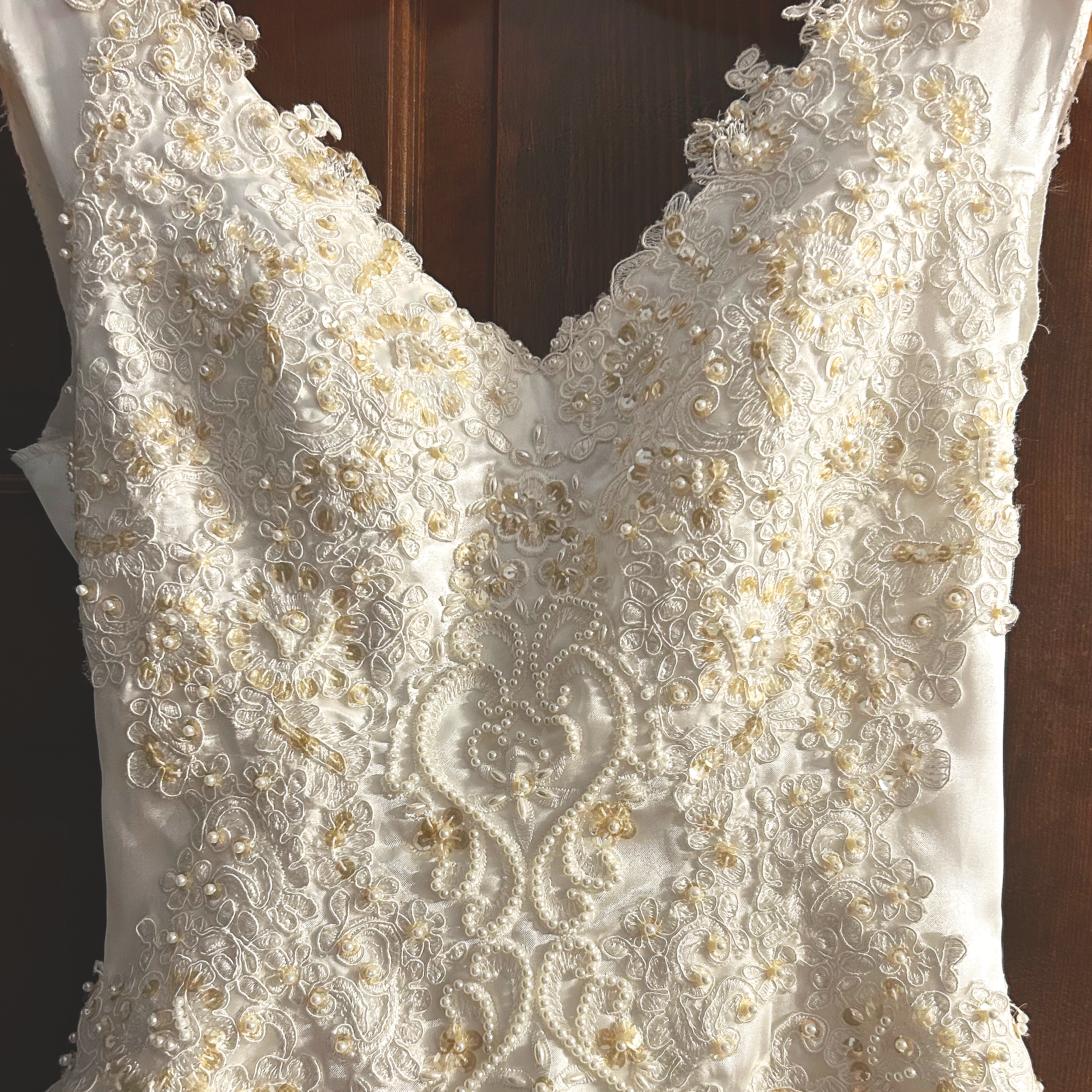 RepurposedWeddingDressforpillow.png