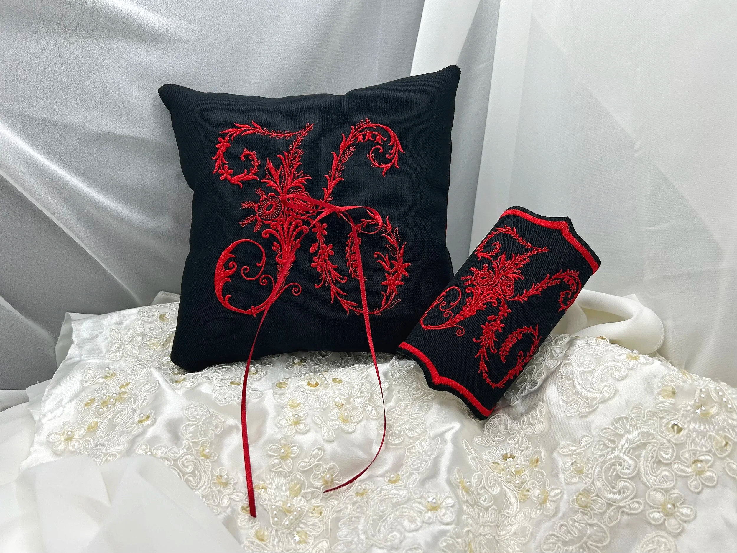 Victorian Romance Monogrammed Classic Set