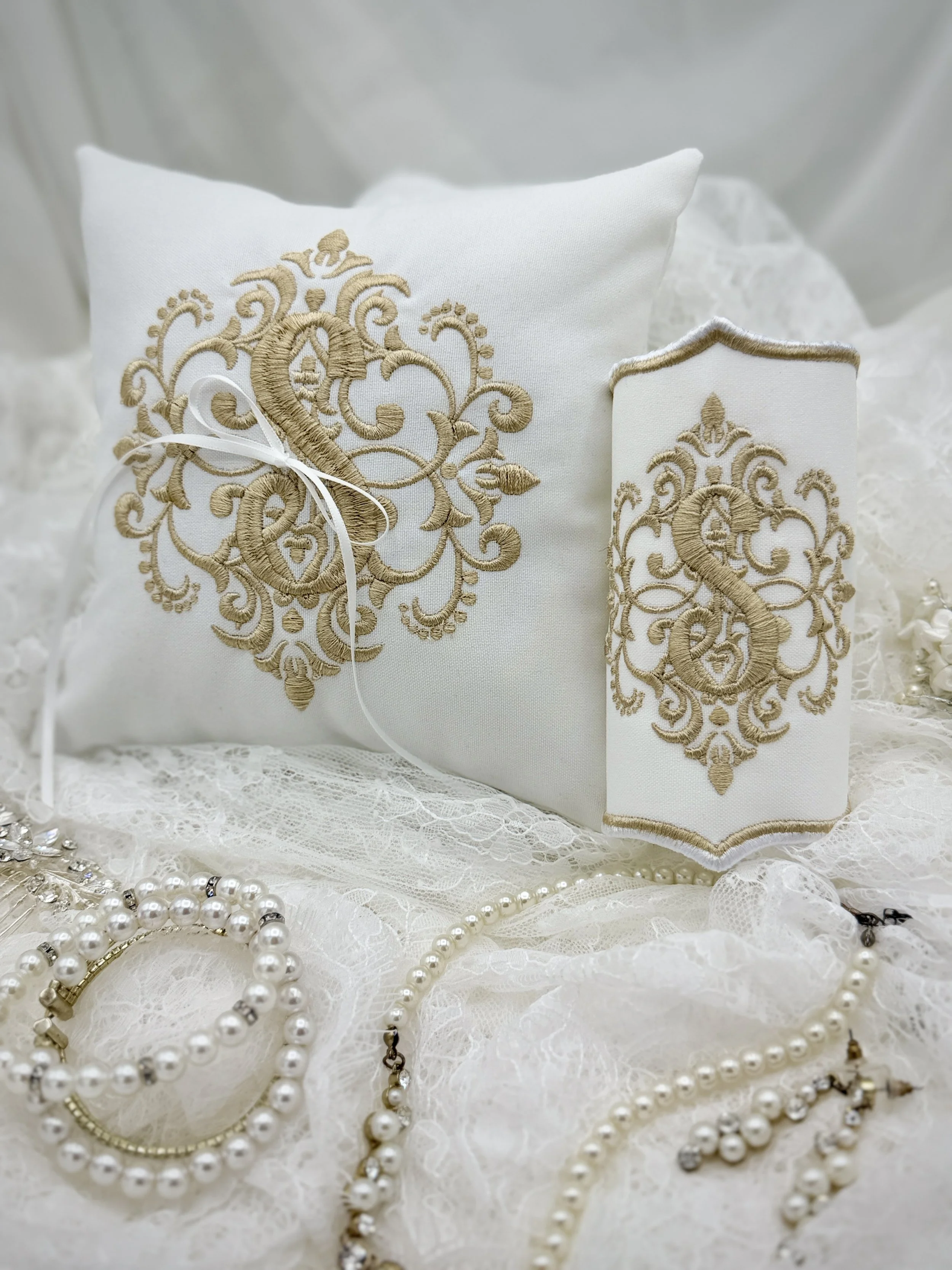 RegalMonogramPillowBouquet.jpeg