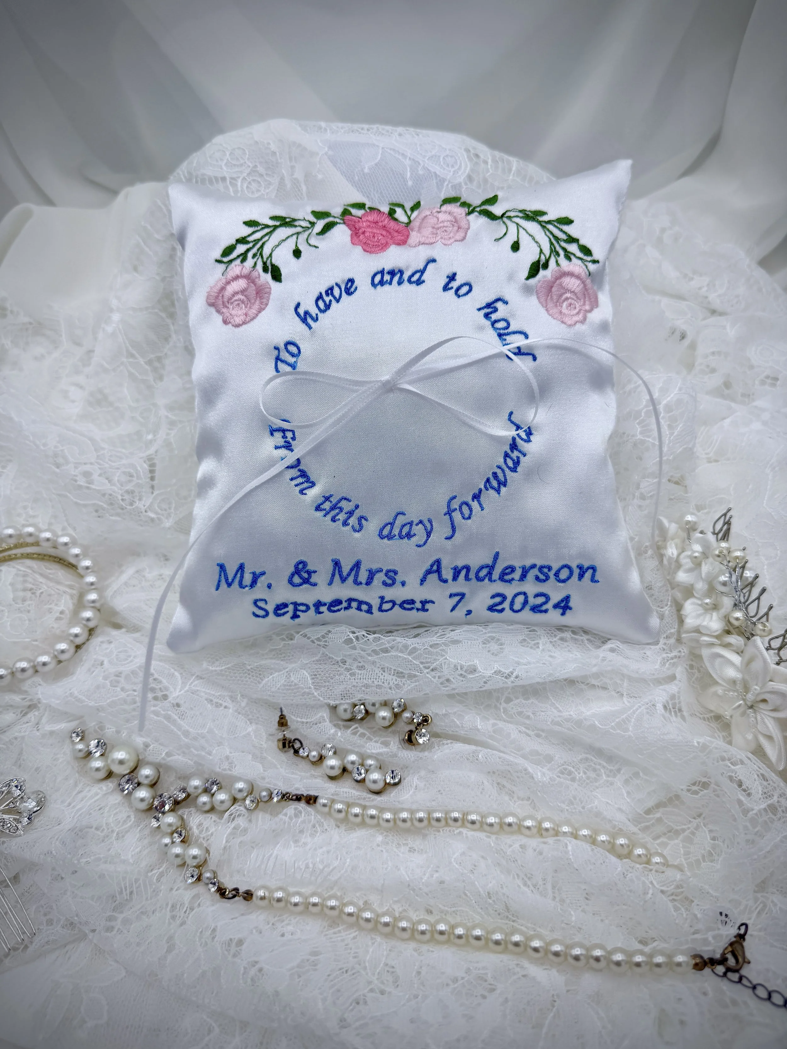 CustomTextRingPillowBible.jpeg