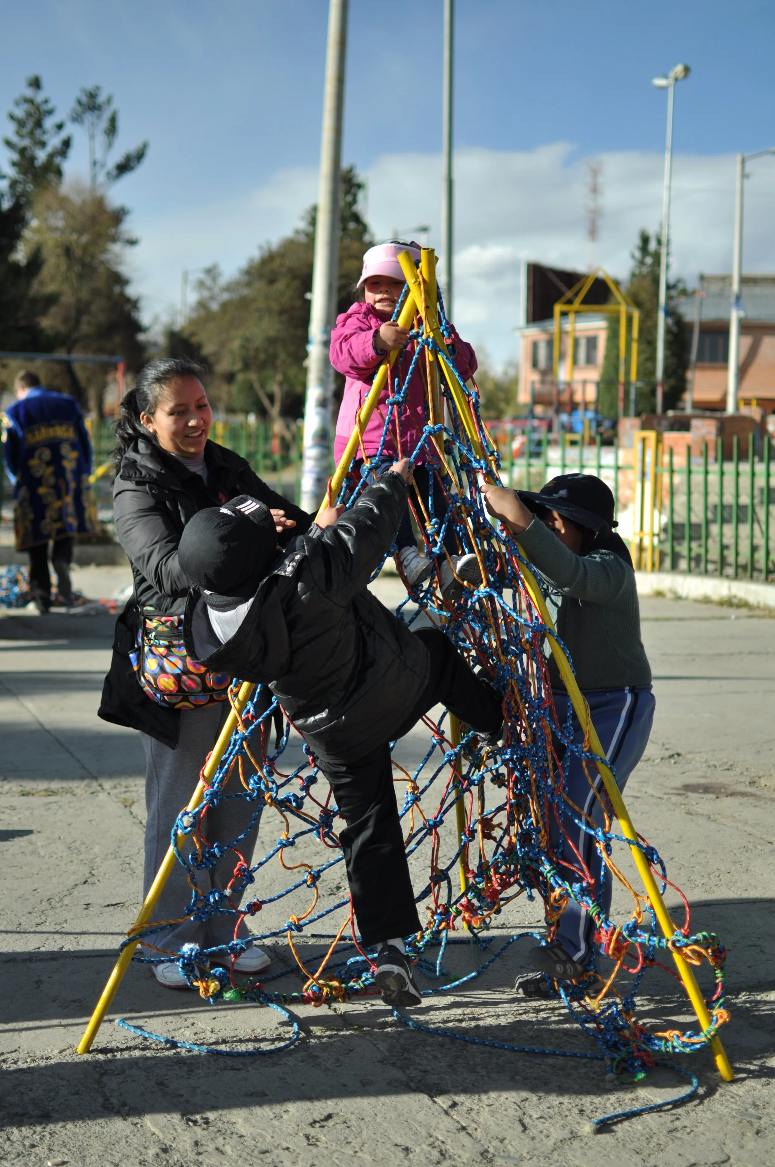 kids playing and using Vending education project