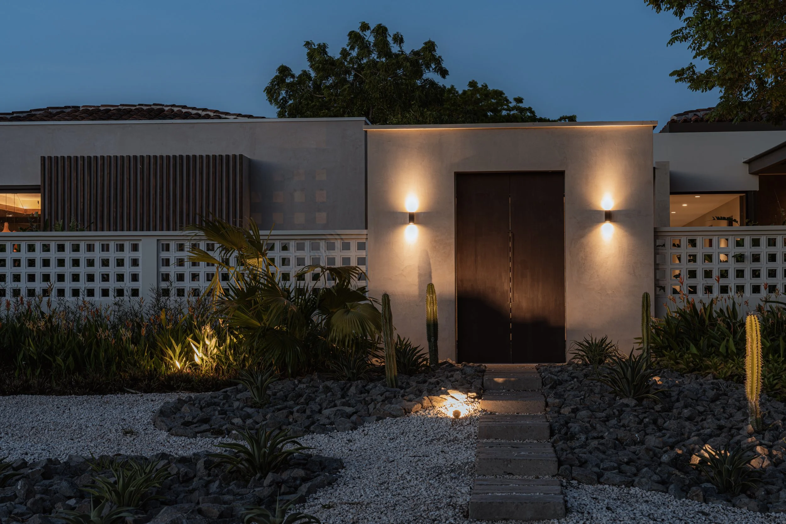Los-feliz-hacienda-pinilla-alvaro-fonseca-depth-lens-101.jpg