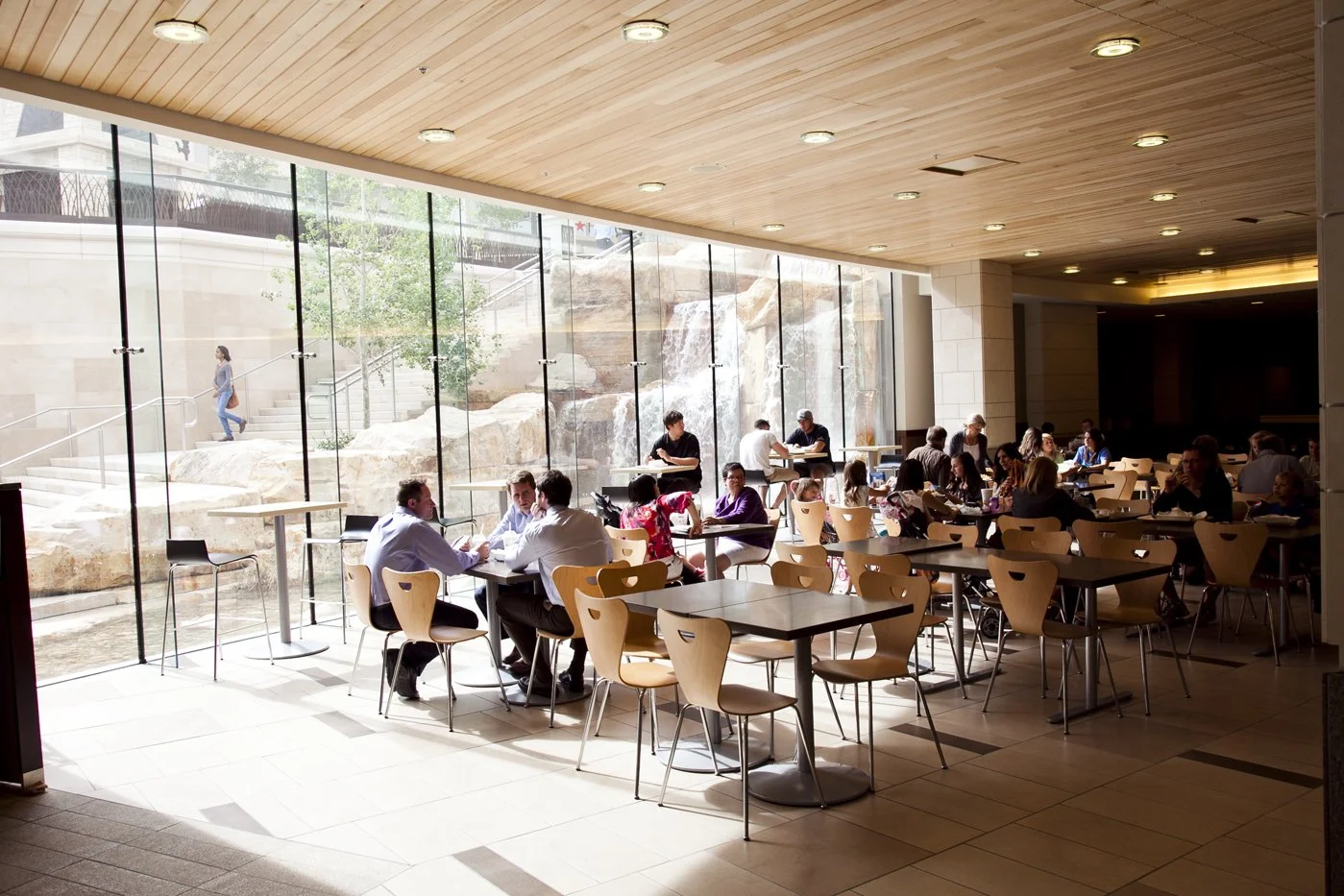 Food Court 6483.jpg