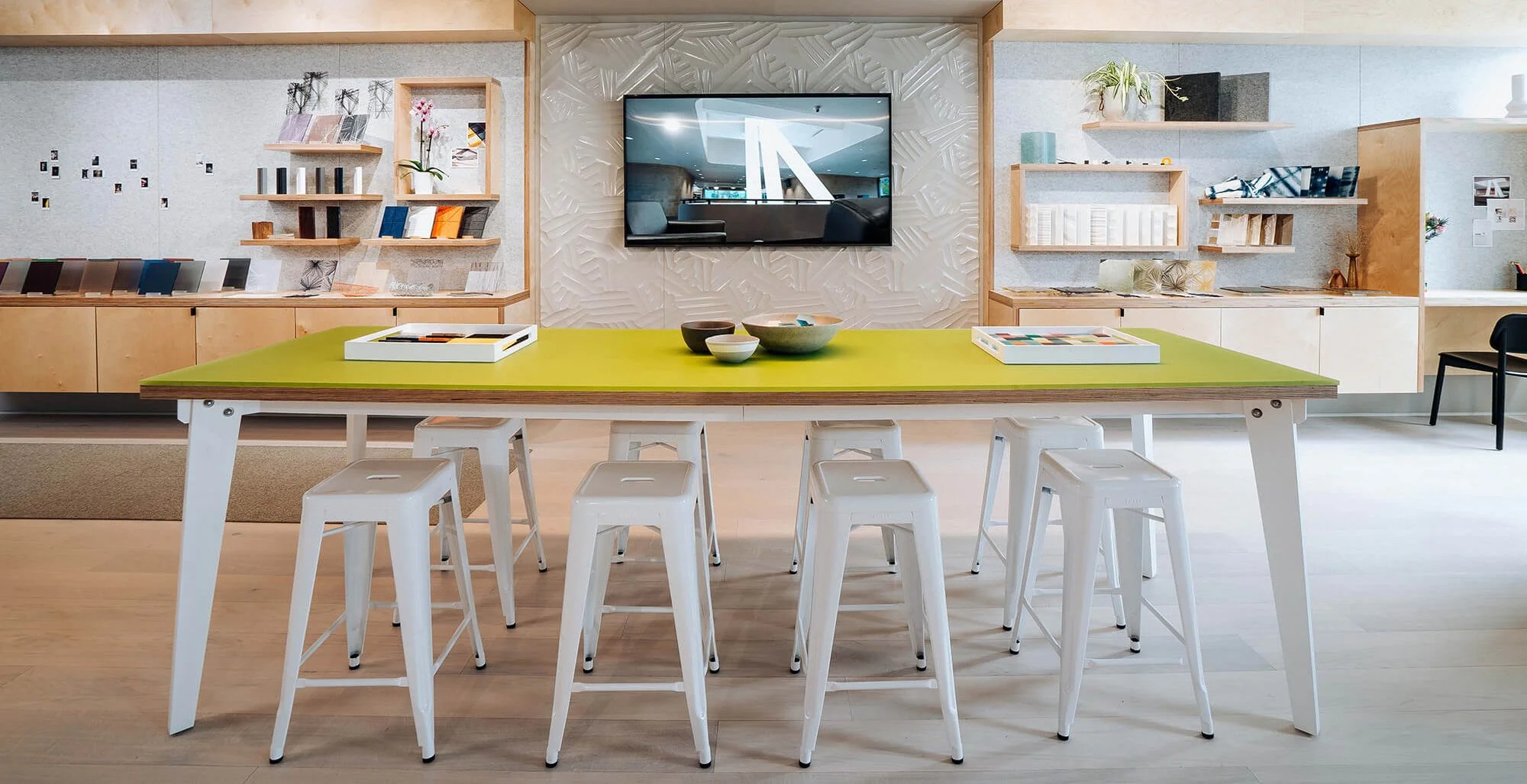 conference-table-02.jpg