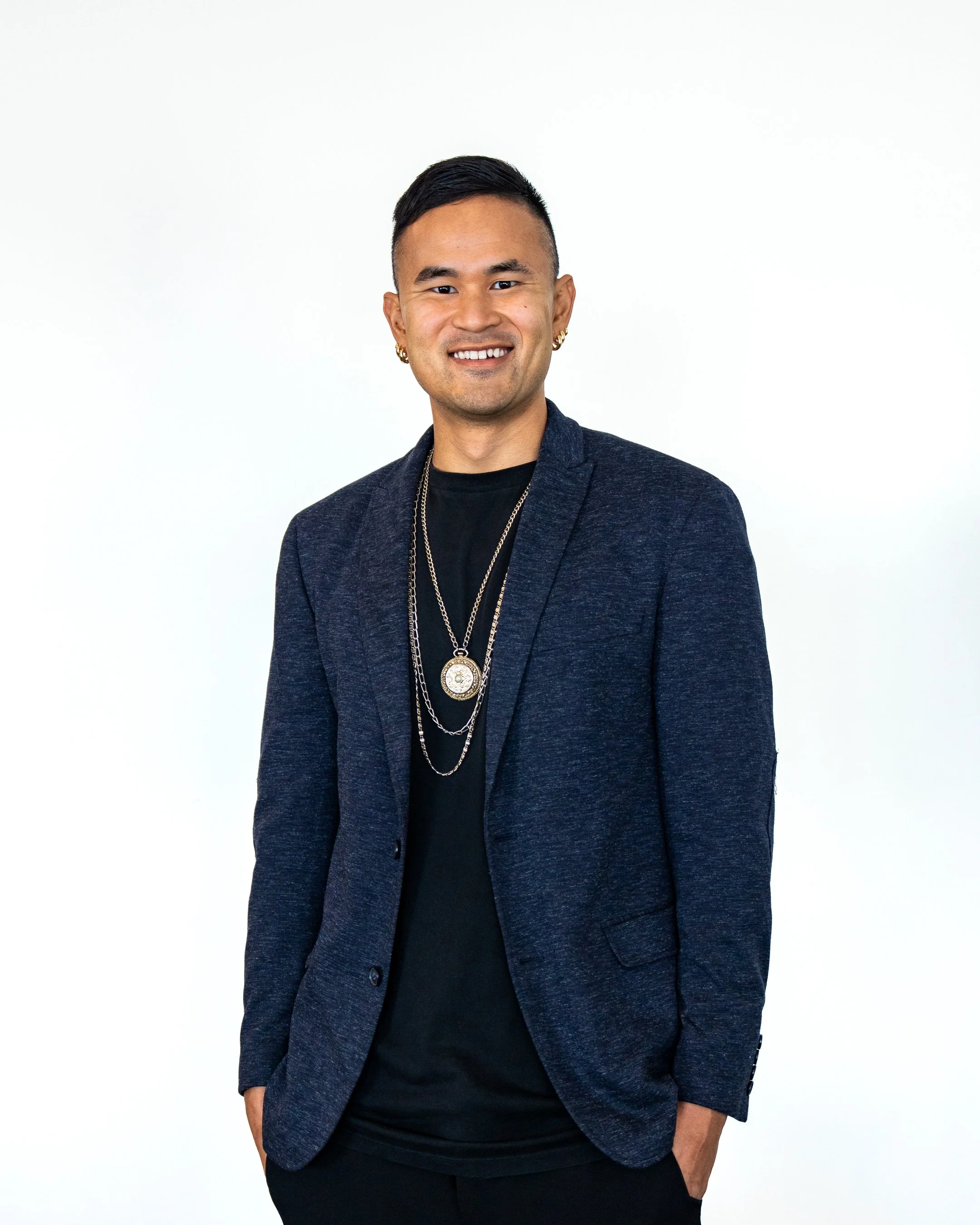 Windfall_Deric Headshot_Social 4x5-1.jpg