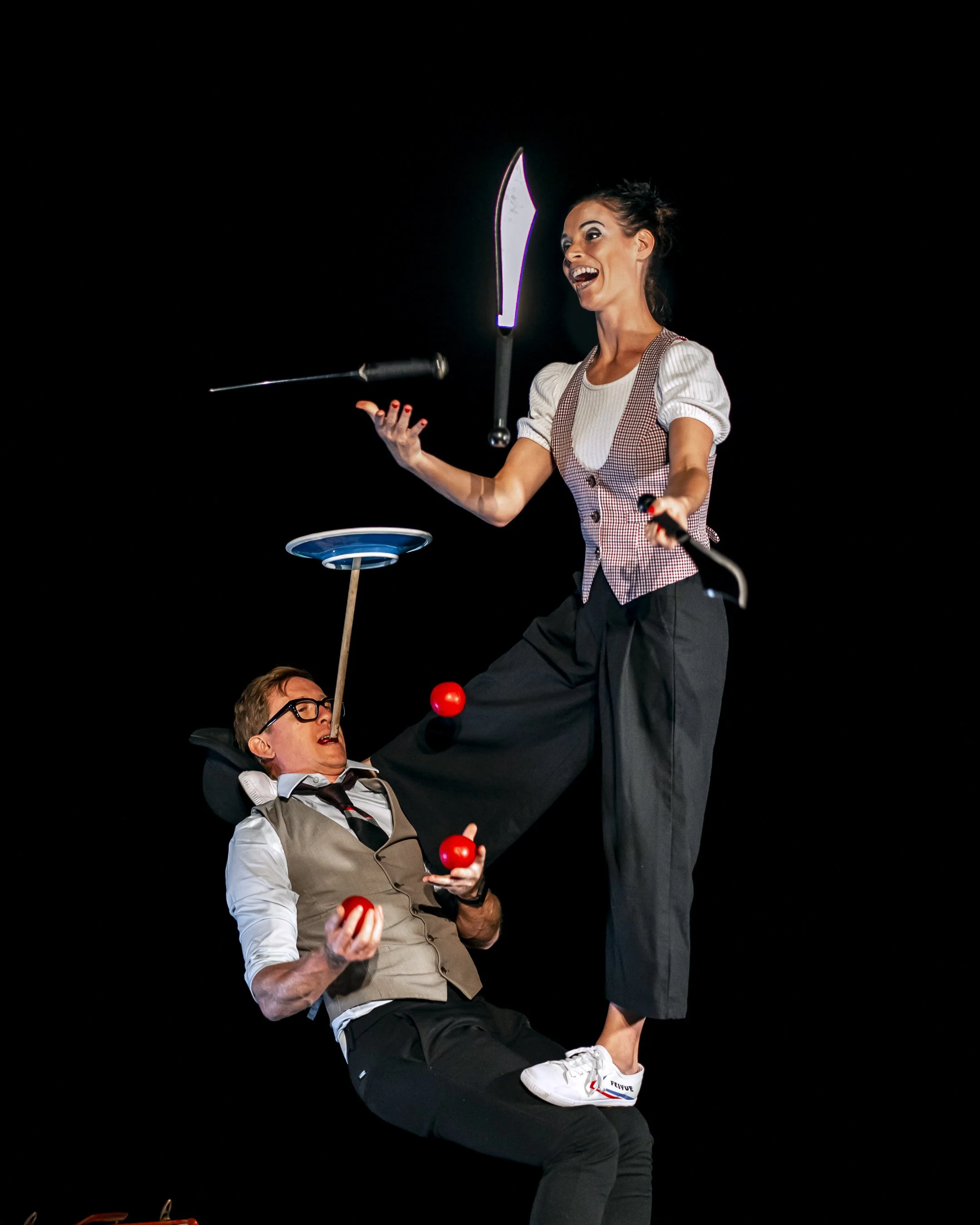 cirque vida social size-07.jpg