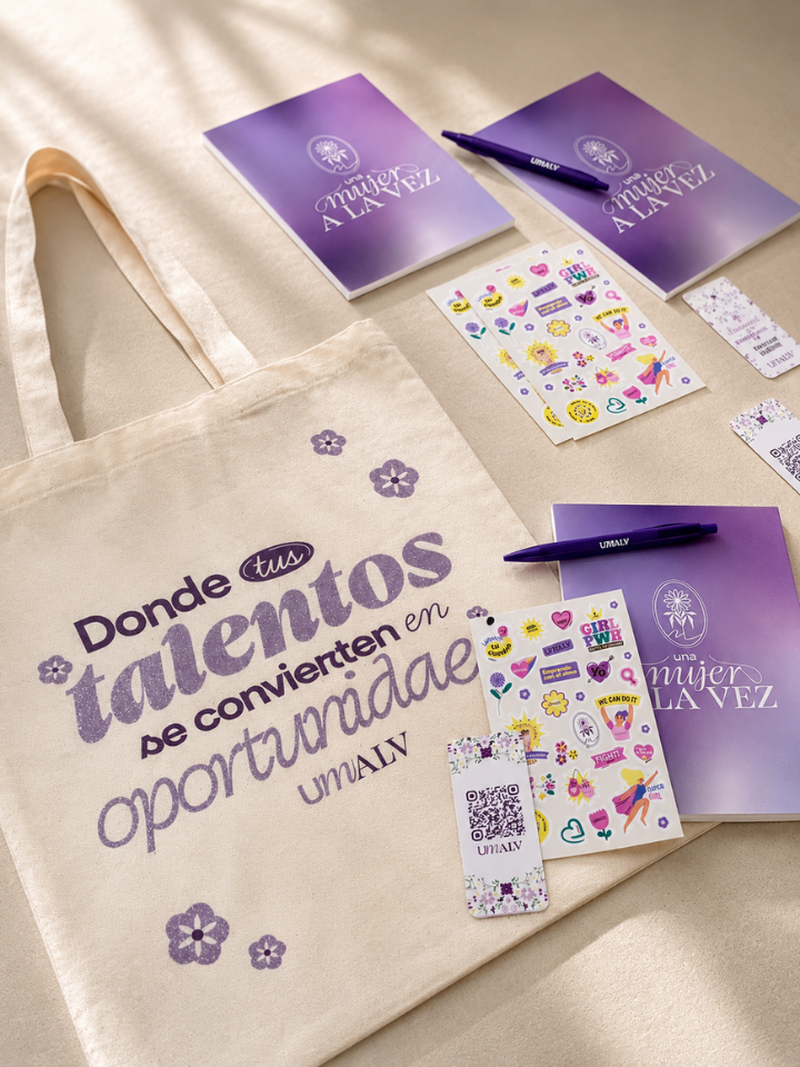 Kit de experiencia personalizada para evento de emprendedores en Buenos Aires —
Cliente: Una Mujer A La Vez - producción creativa Shaolguin Buenos Aires