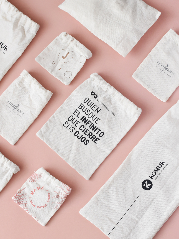 Bolsitas de tela con diseño personalizado — producción textil Shaolguin Buenos Aires
