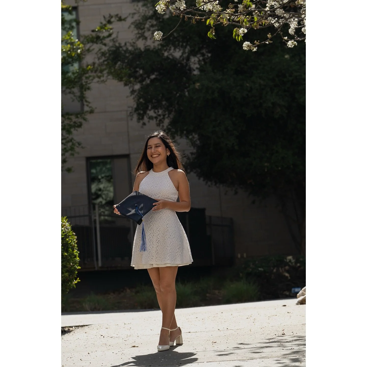 Took these photo recently for my friend who graduated from CSUSM. It was one of those shoots where everything came together. Graduation season really hits different, and I&rsquo;m grateful I got to capture this one. It was really fun 🙂&zwj;↕️🎓📸

#