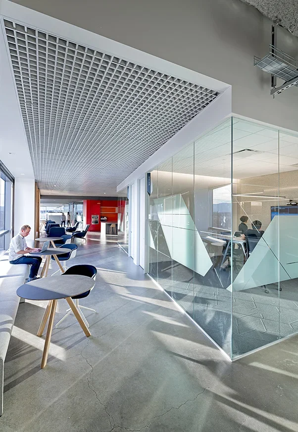floor+5+lobby_mtg+space+small.webp