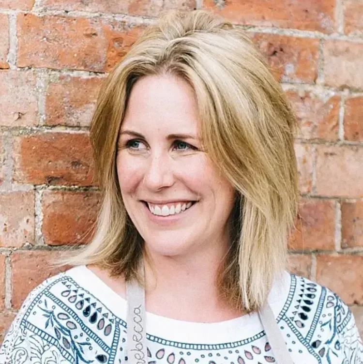 Rebecca Honeywell-Ward, Honeywell Bakes headshot