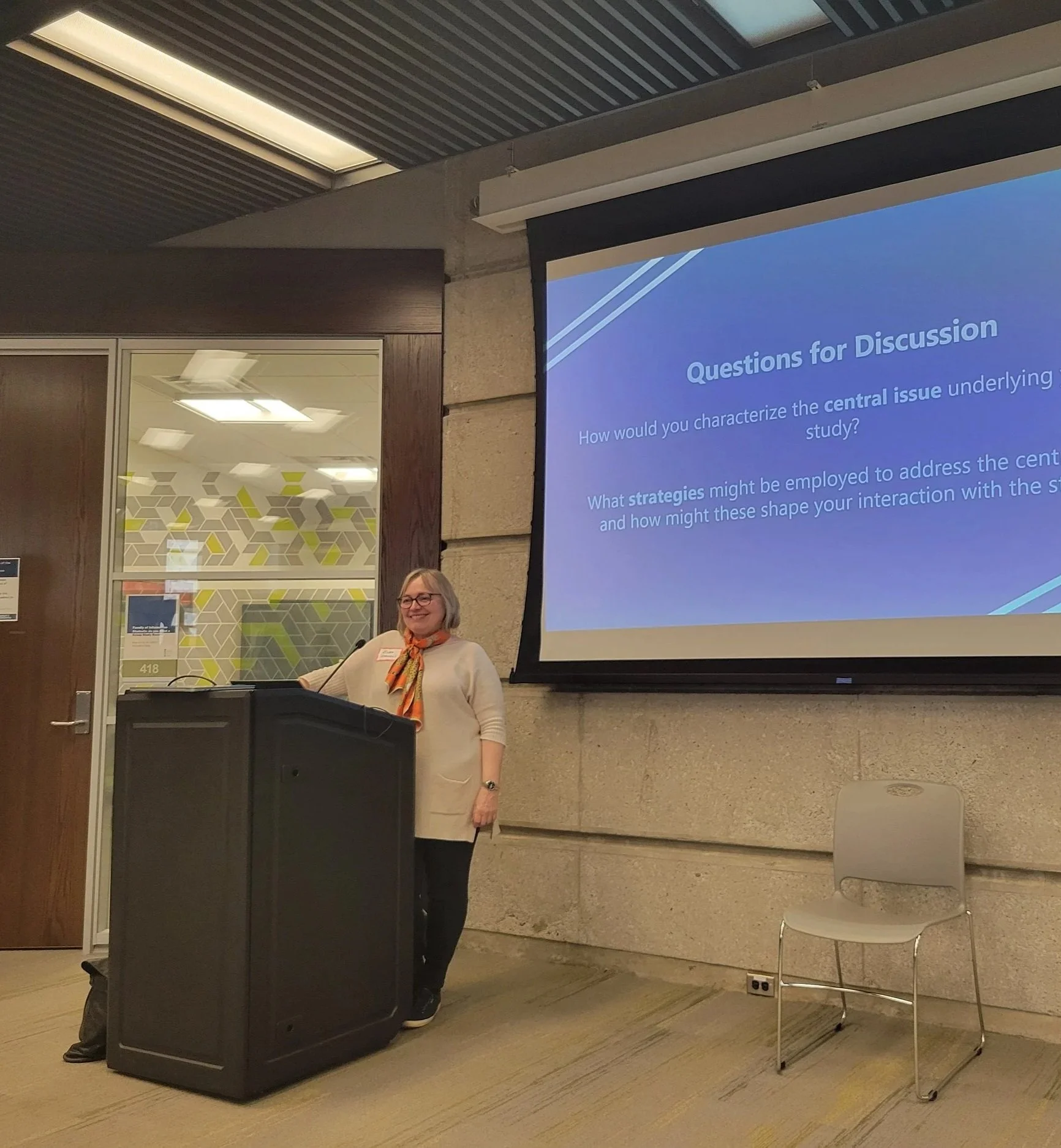 Dr. Boba Samuels speaking at a PD event