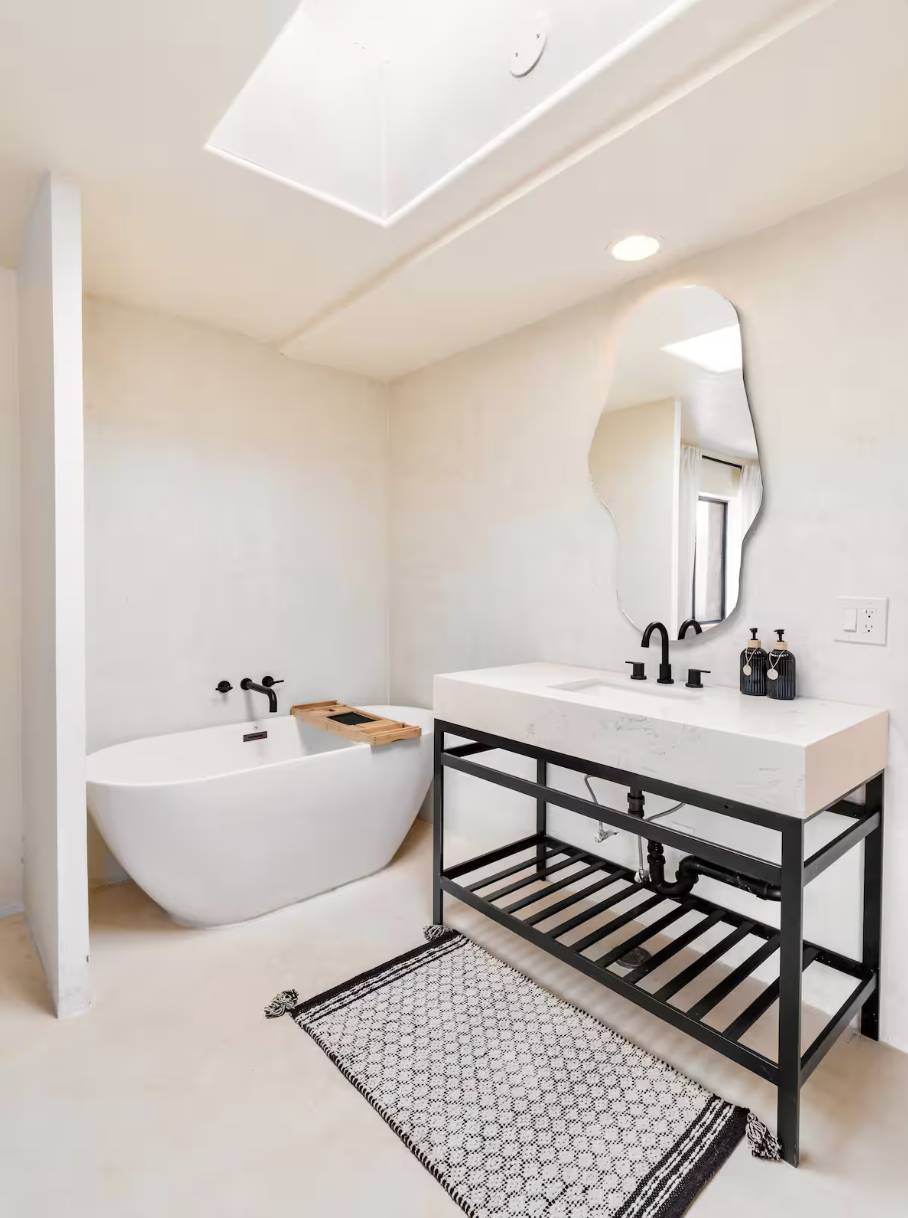 bedroom 1 bath.png