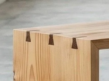 pine bench with contrasting dovetails