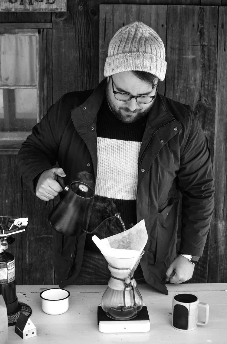 Wendling_Boyd_Field_Jacket_Huckberry_Coffee_outside_Hike-16.webp