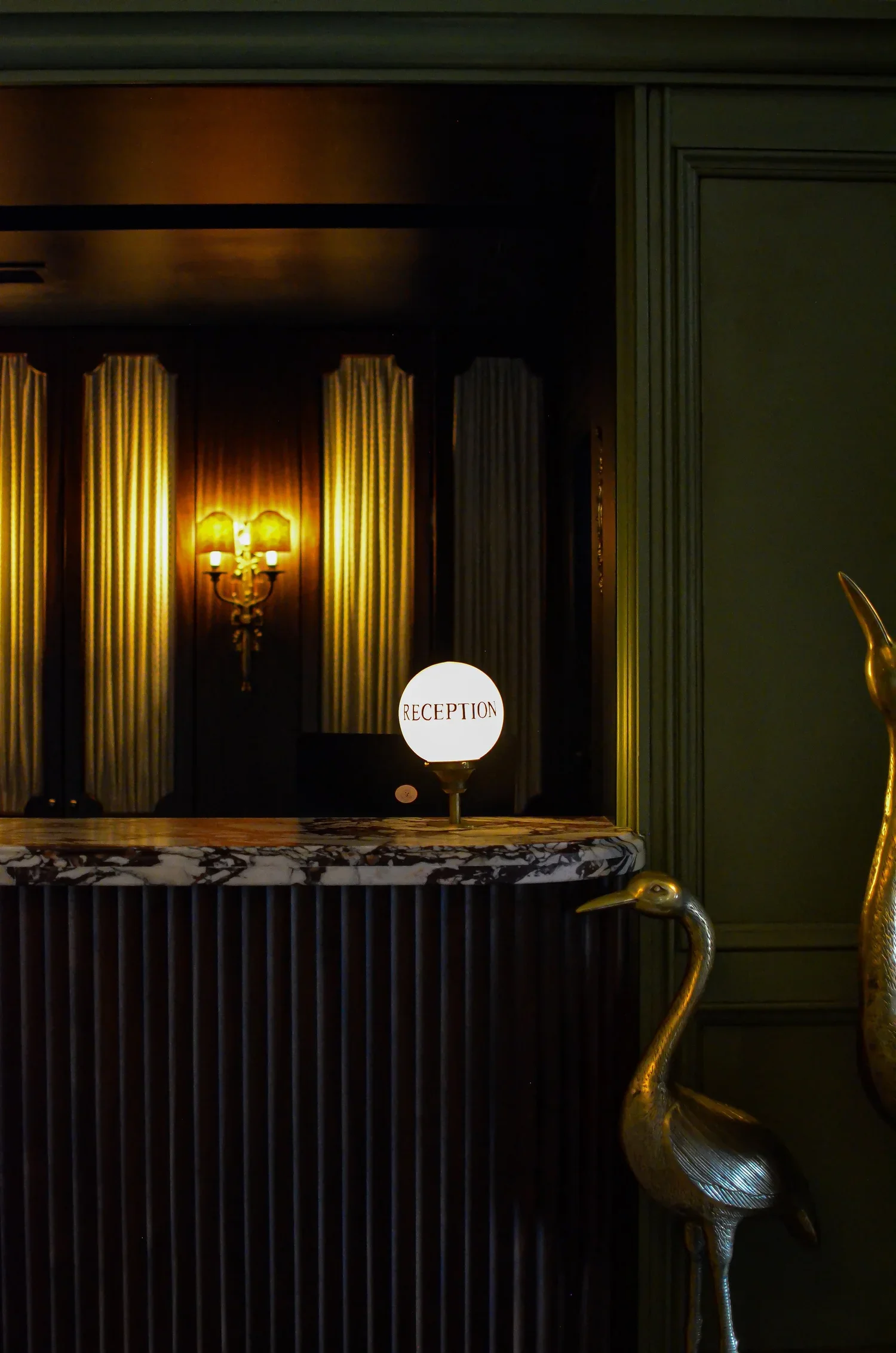 Apothenne_Detroit_Suite81.webp