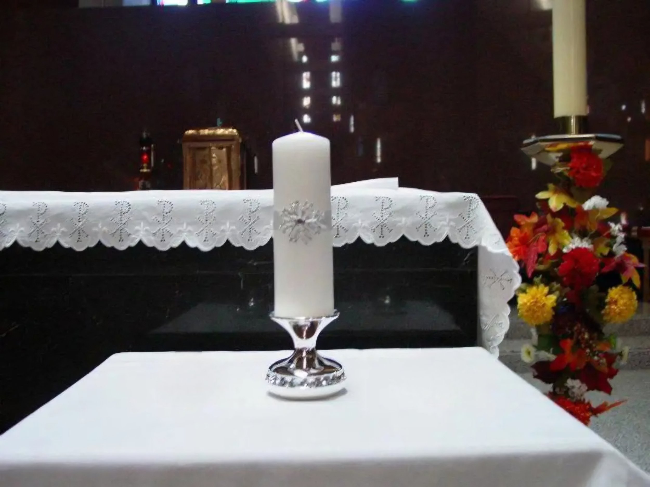 Catholic Mass, Baptism Candle