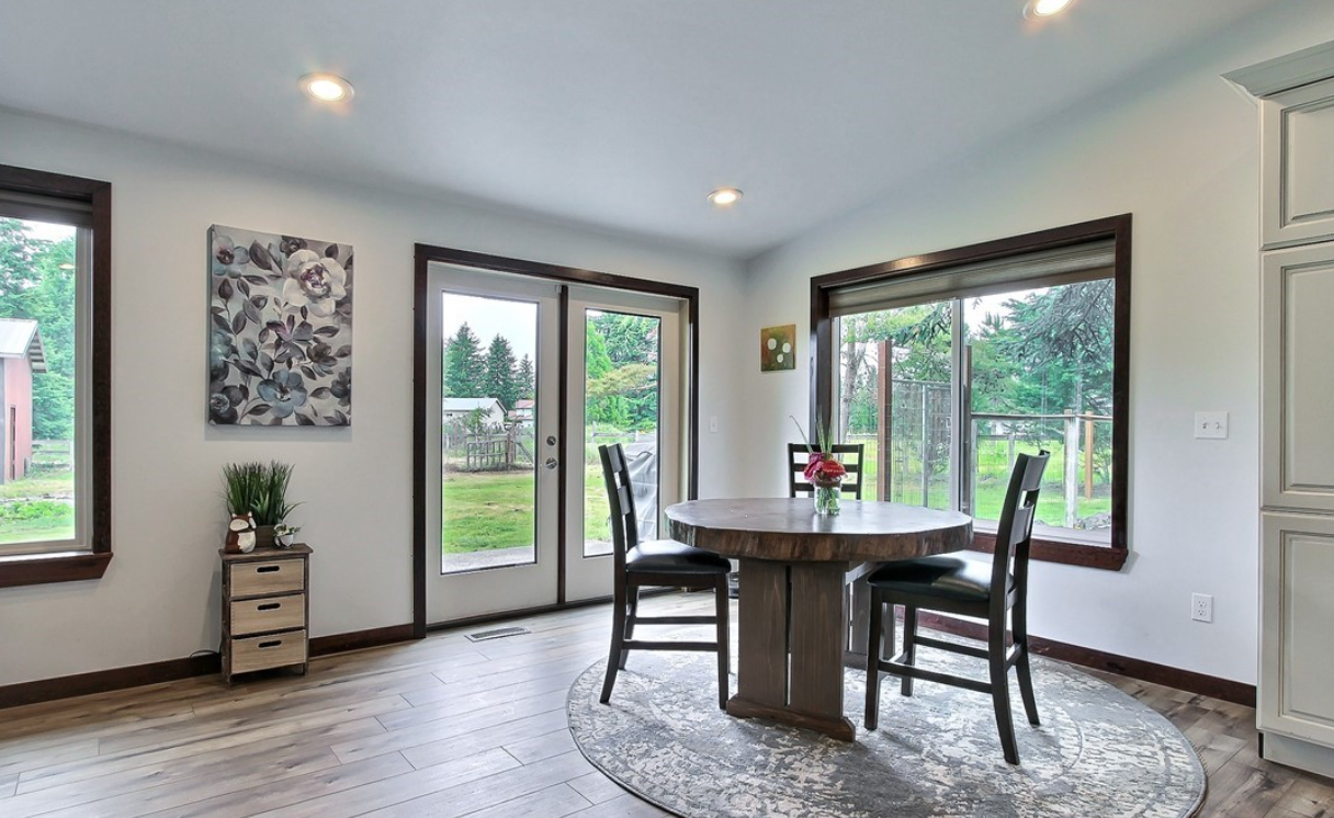 Lewis county dining room.png