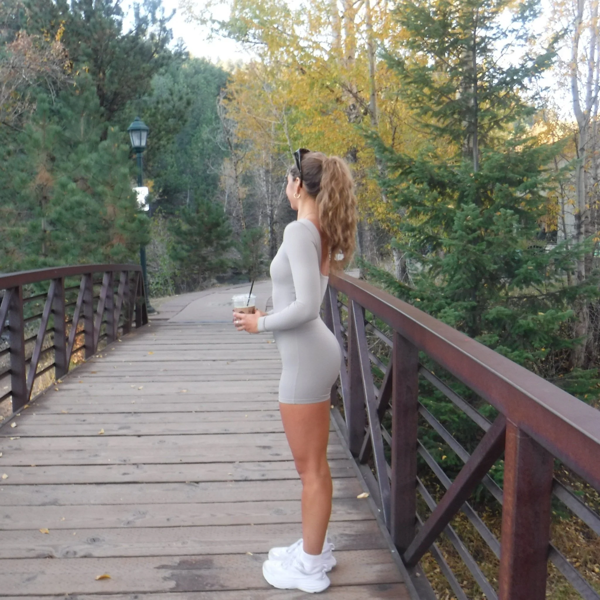 felt a breeze in the air👀🍂🍁👻🎃 #summerween #sorrynotsorry 
seriously though why has the air smelled like fall the past few days&hellip; 

#explorepage✨ #fallseason #forthegirls