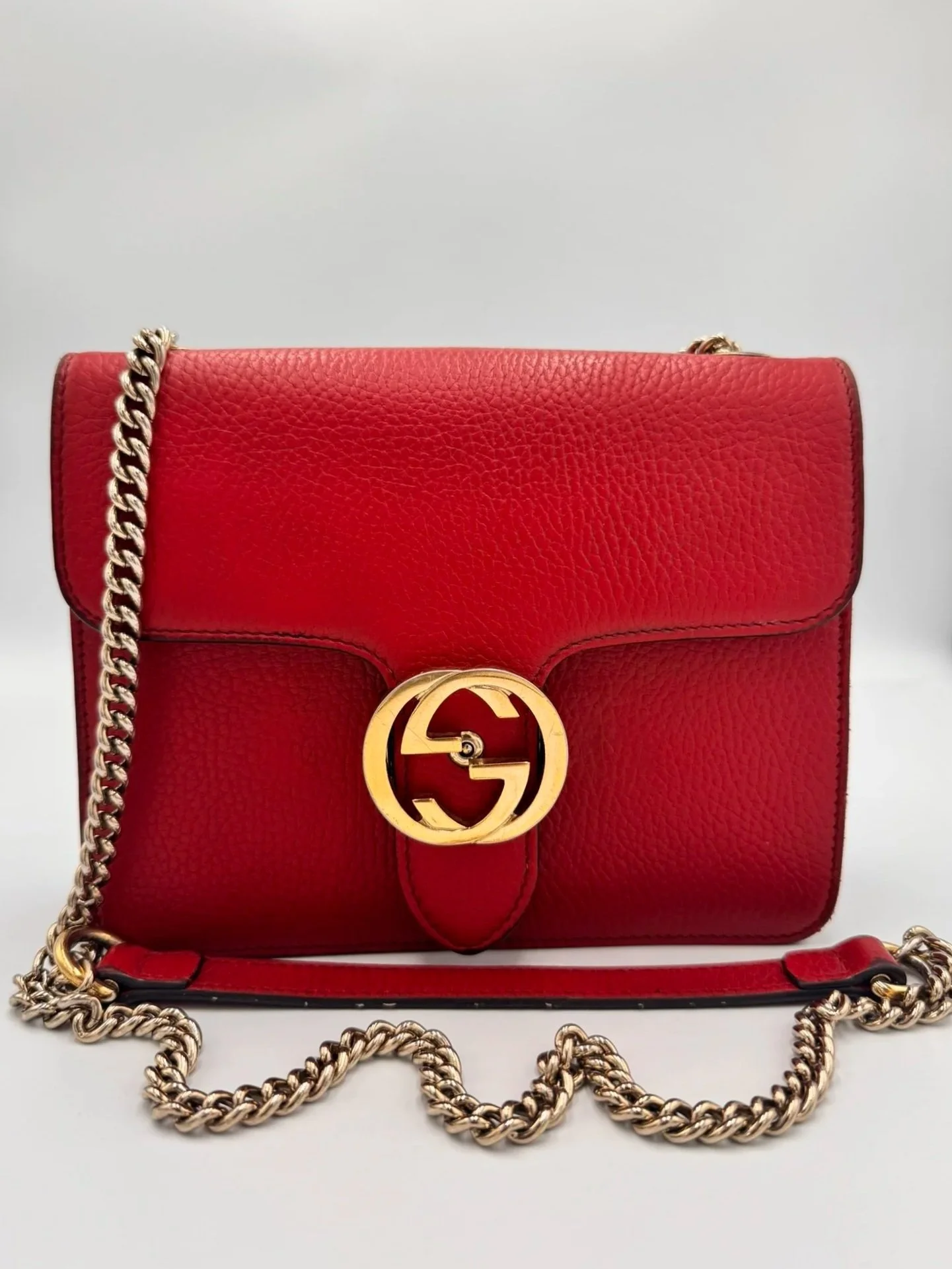 Gucci Interlocking G Chain Shoulder Bag in Red Pebbled Leather with Gold Hardware