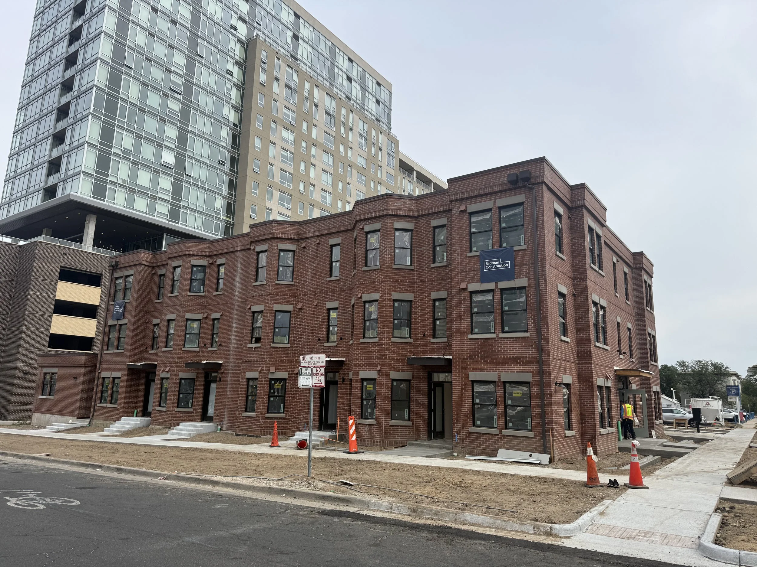 2105 Glenarm place. 21 unit condo complex.