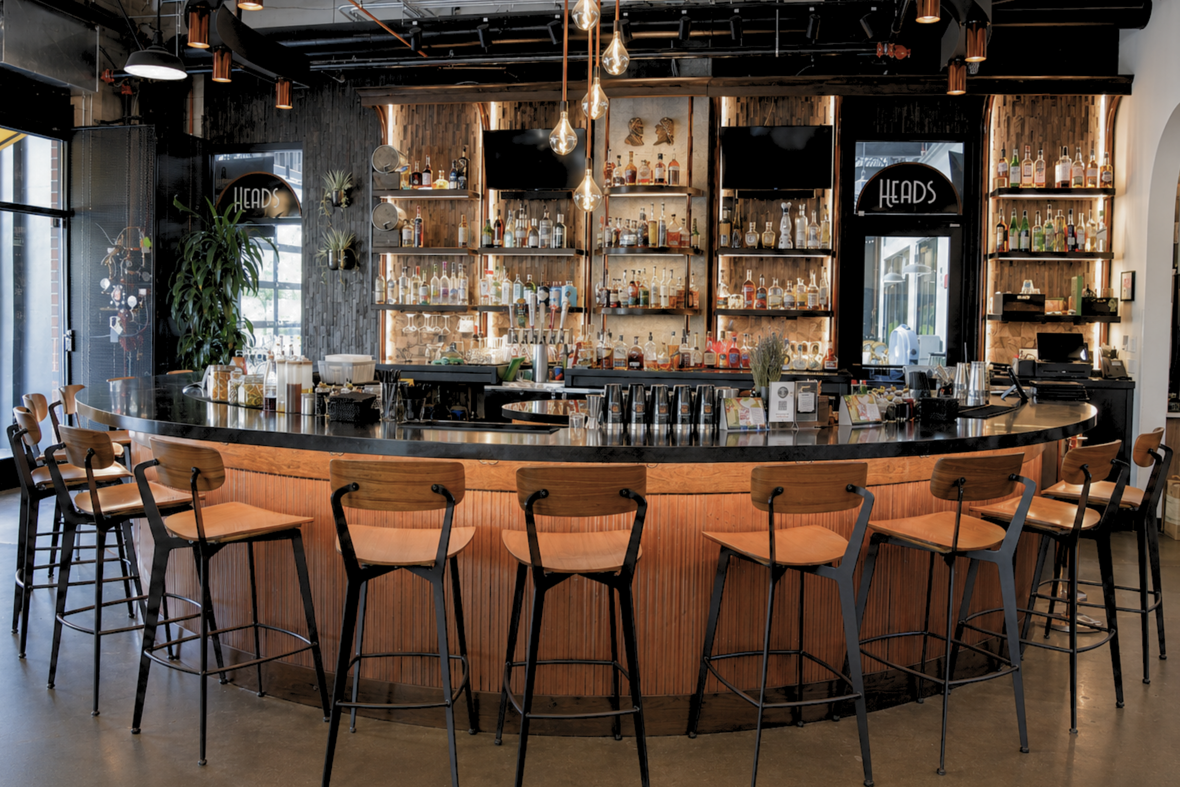 Heads Bar - Redding, CA 
