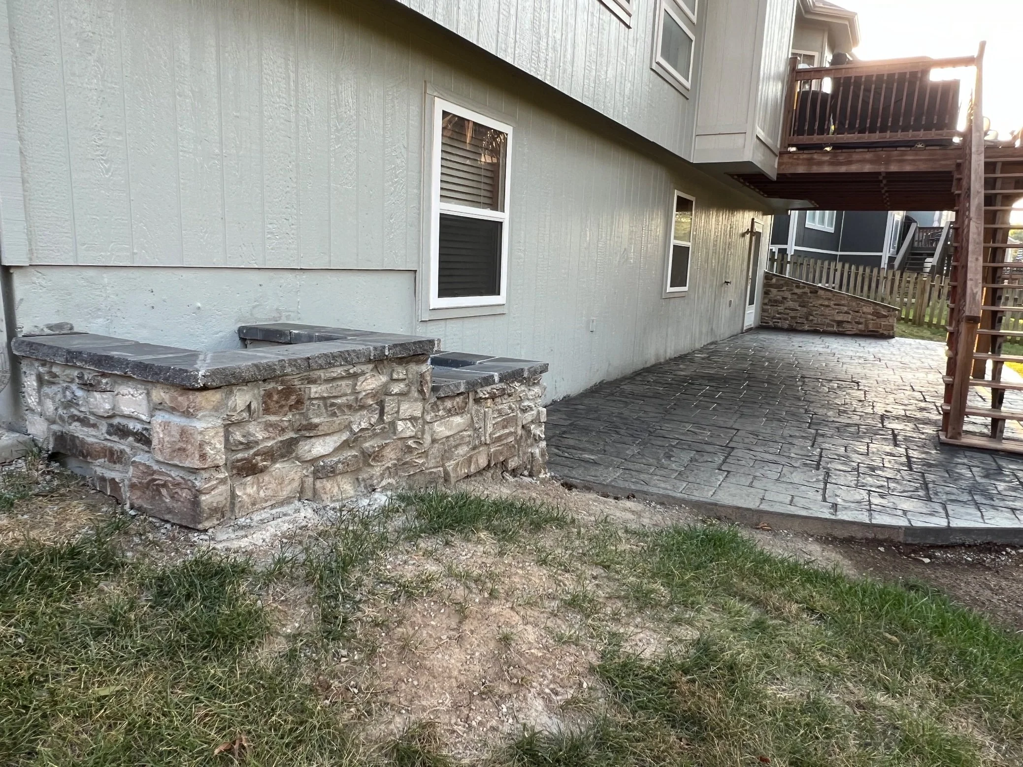 Stone seating wall