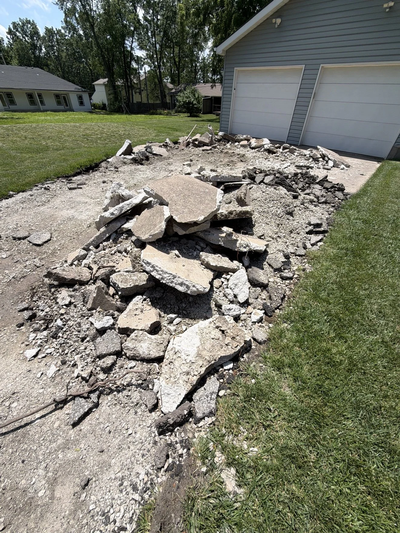 Tear-out rubble, hauled off
