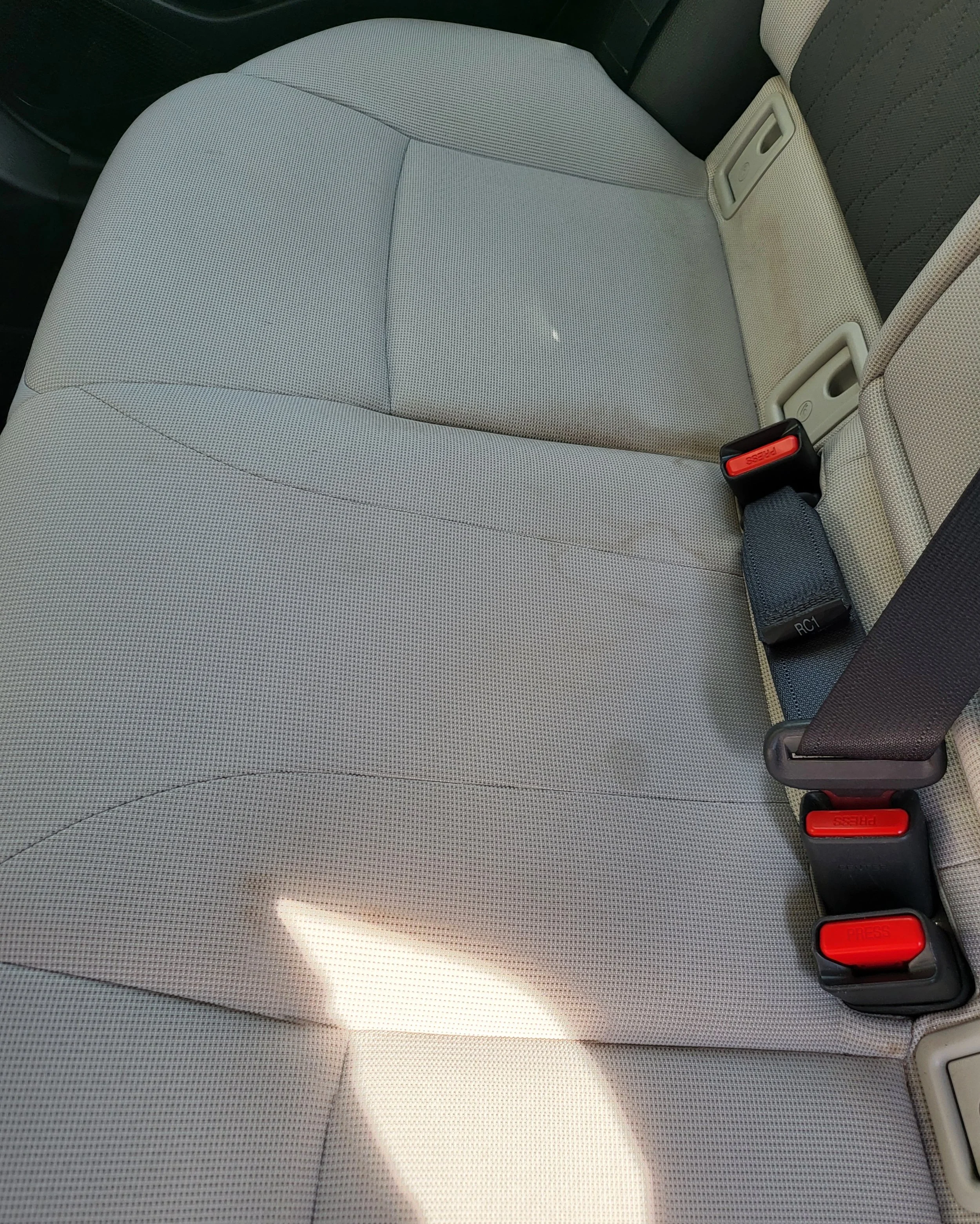 Car_Auto_Detailing_Interior_Before_Ashbur_VA_2.jpg