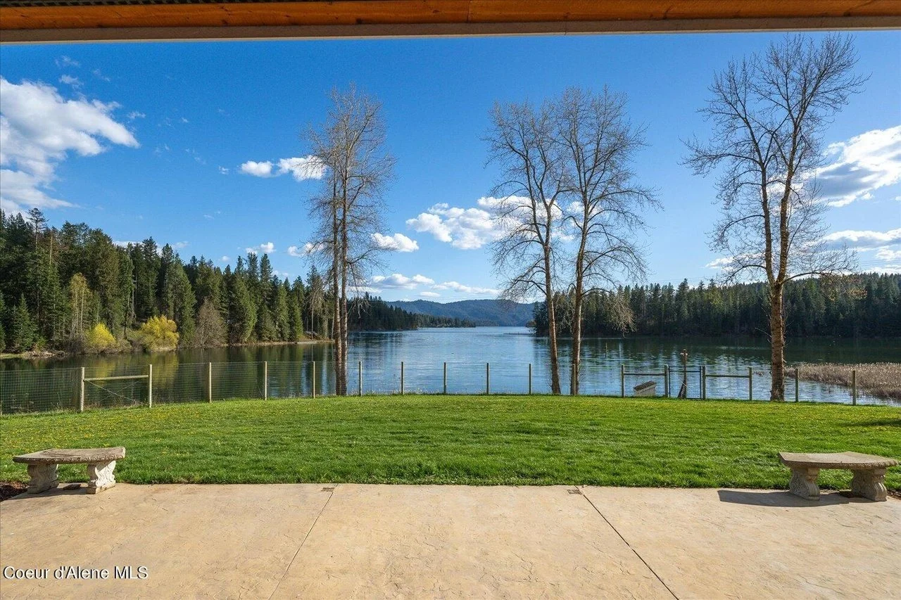 Estate Lake View.jpg