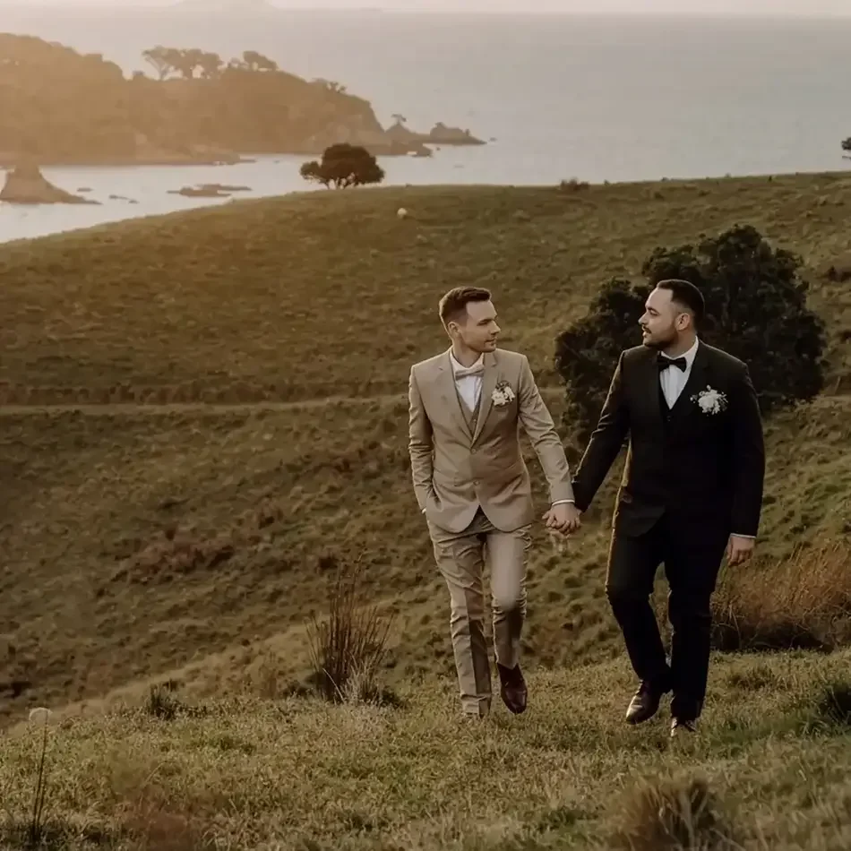 Damian and Jordan at their Man O War, Waiheke Island wedding