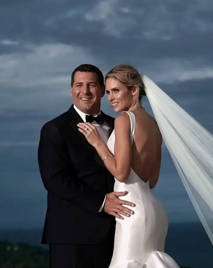 Anna and Mike at their Mudbrick, Waiheke Island wedding